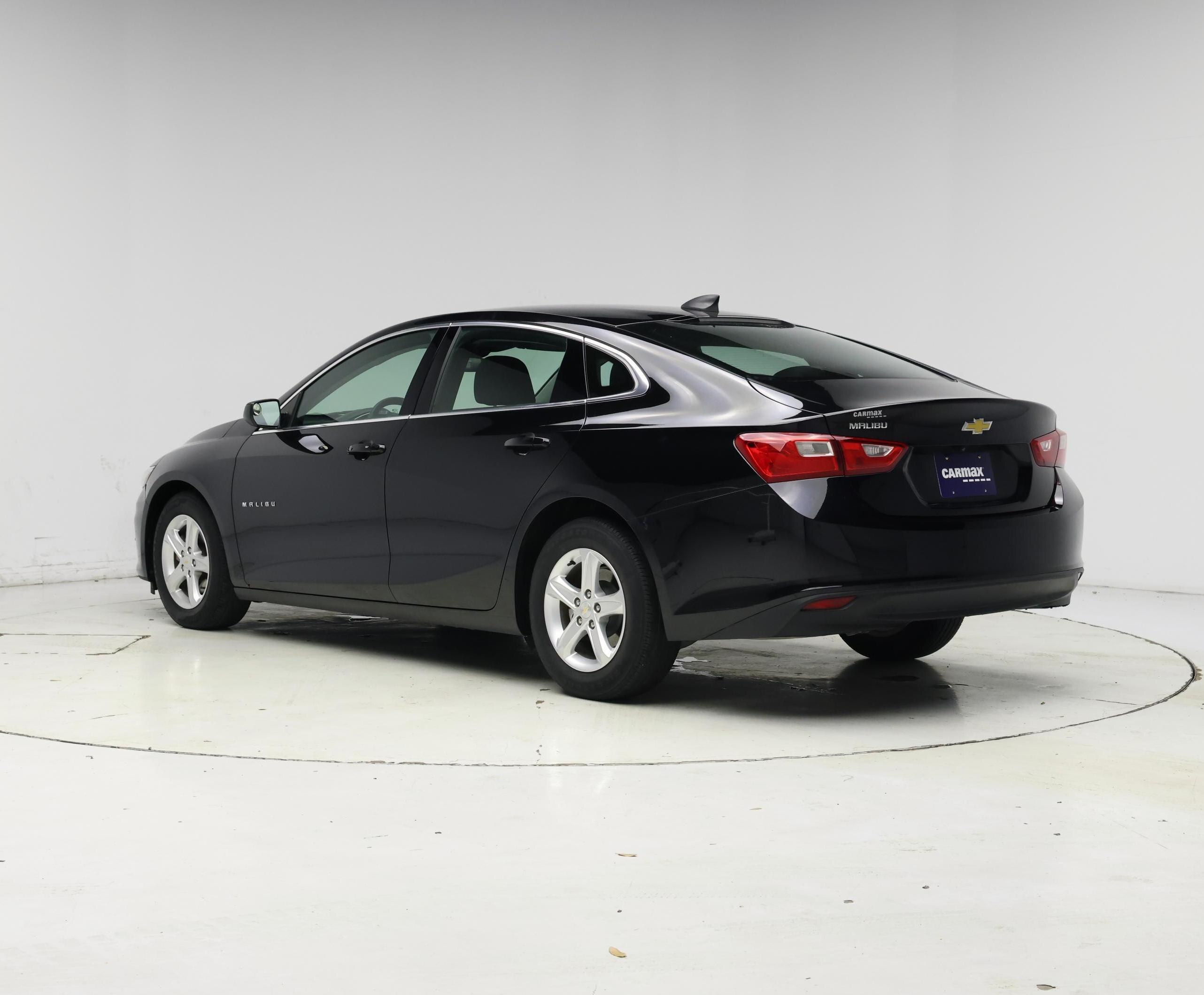 Thumbnail: 2023 Chevrolet Malibu - 2