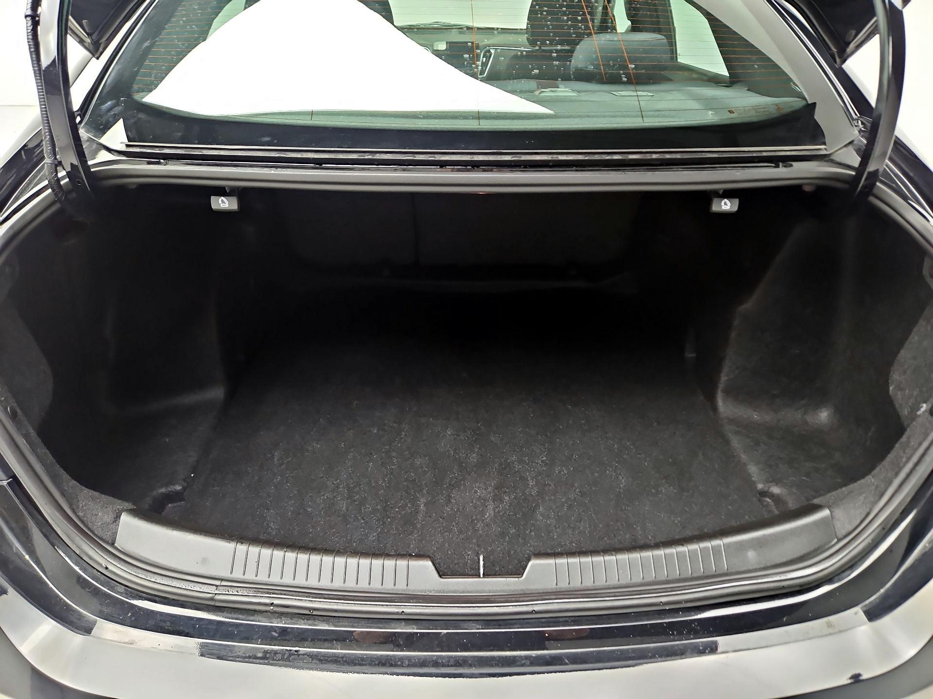 Thumbnail: 2023 Chevrolet Malibu - 20