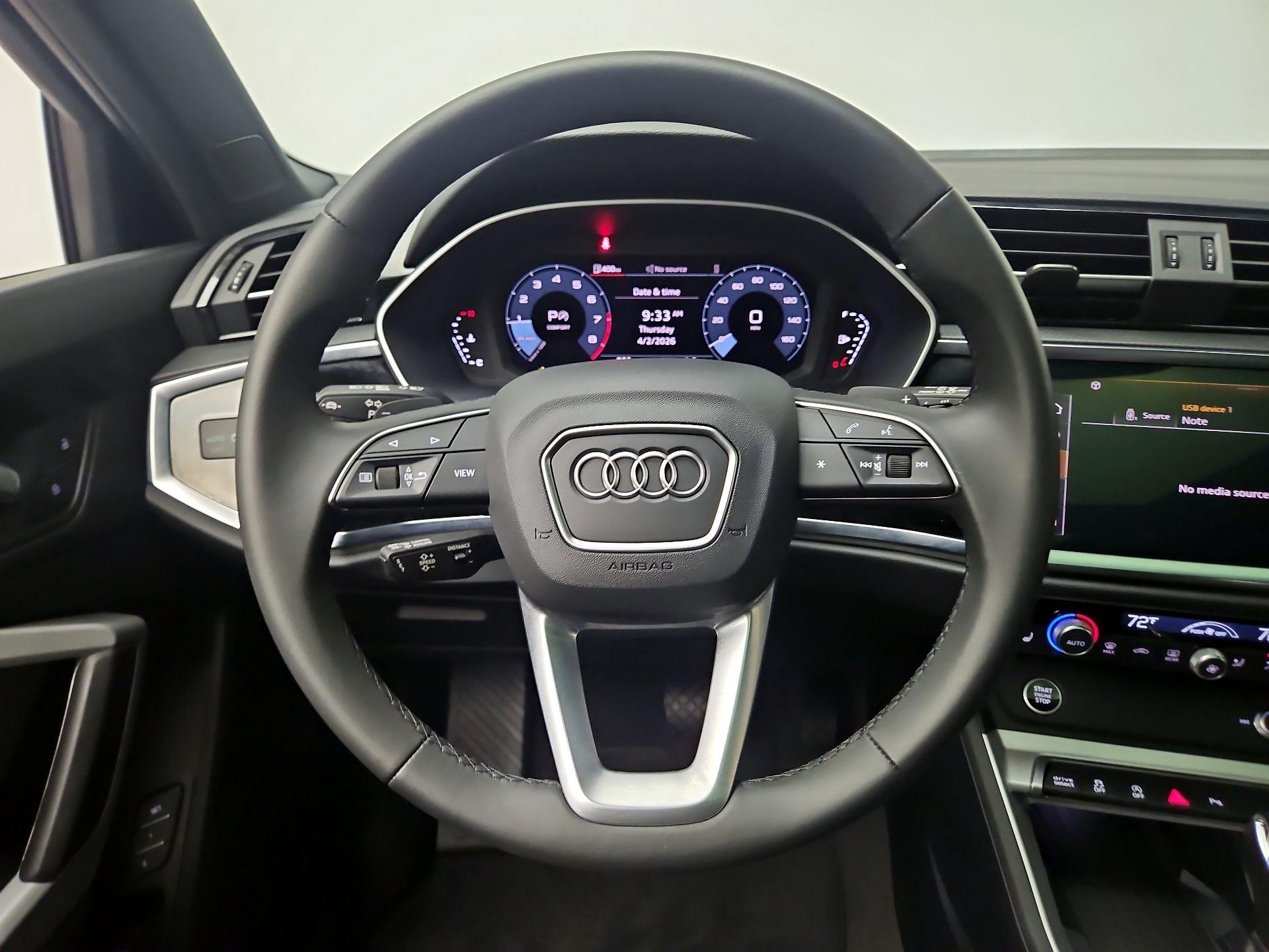 Thumbnail: 2025 Audi Q3 - 10