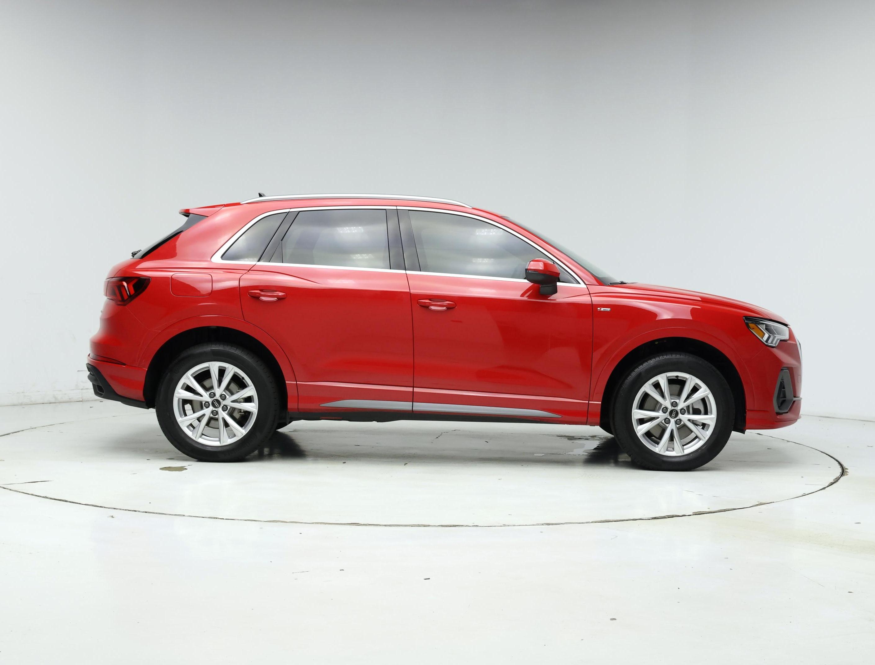 Thumbnail: 2025 Audi Q3 - 7