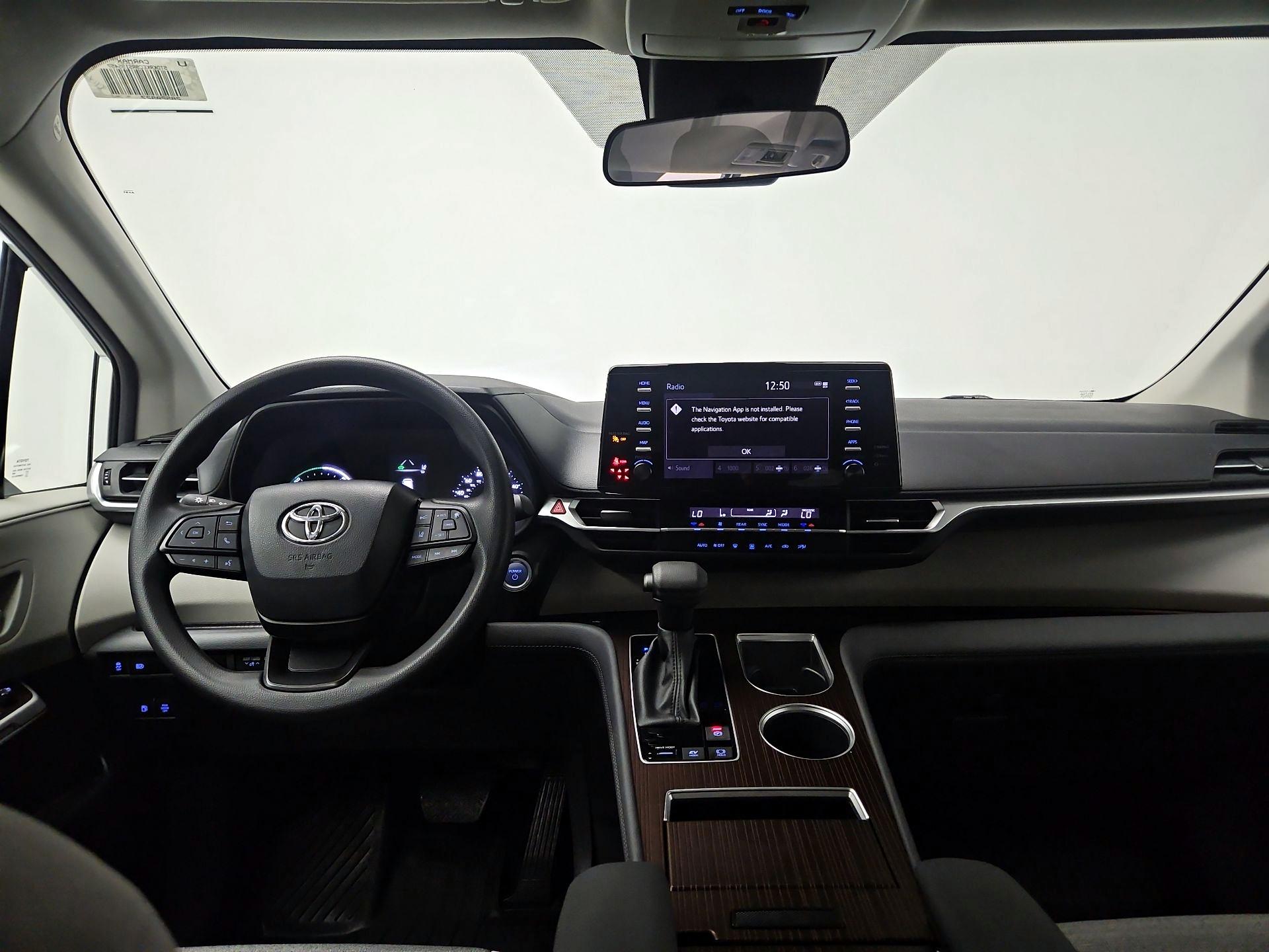 Thumbnail: 2024 Toyota Sienna - 9