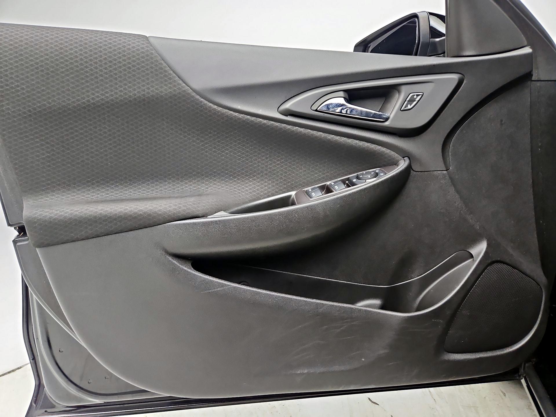 Thumbnail: 2022 Chevrolet Malibu - 12