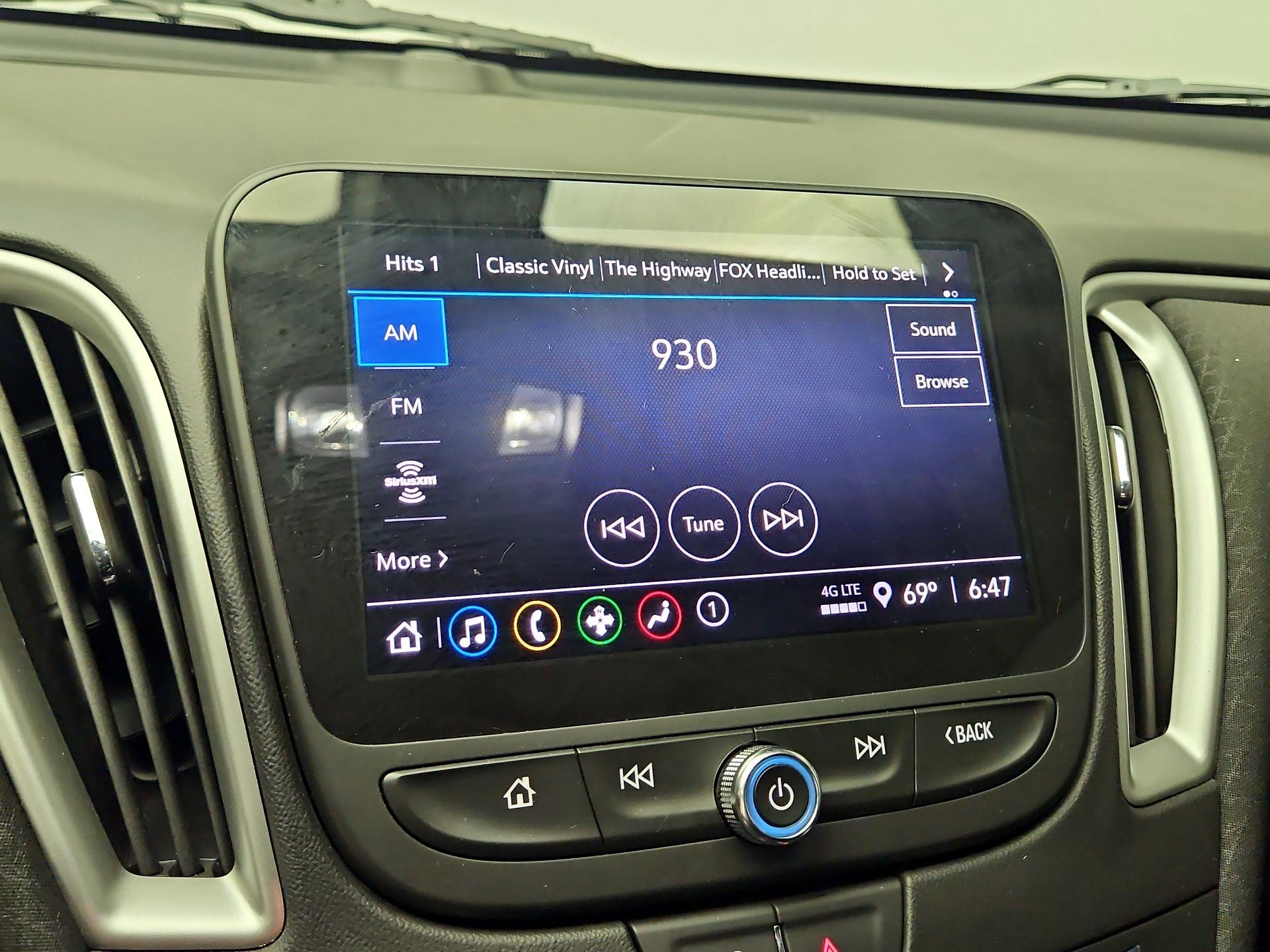 Thumbnail: 2022 Chevrolet Malibu - 15