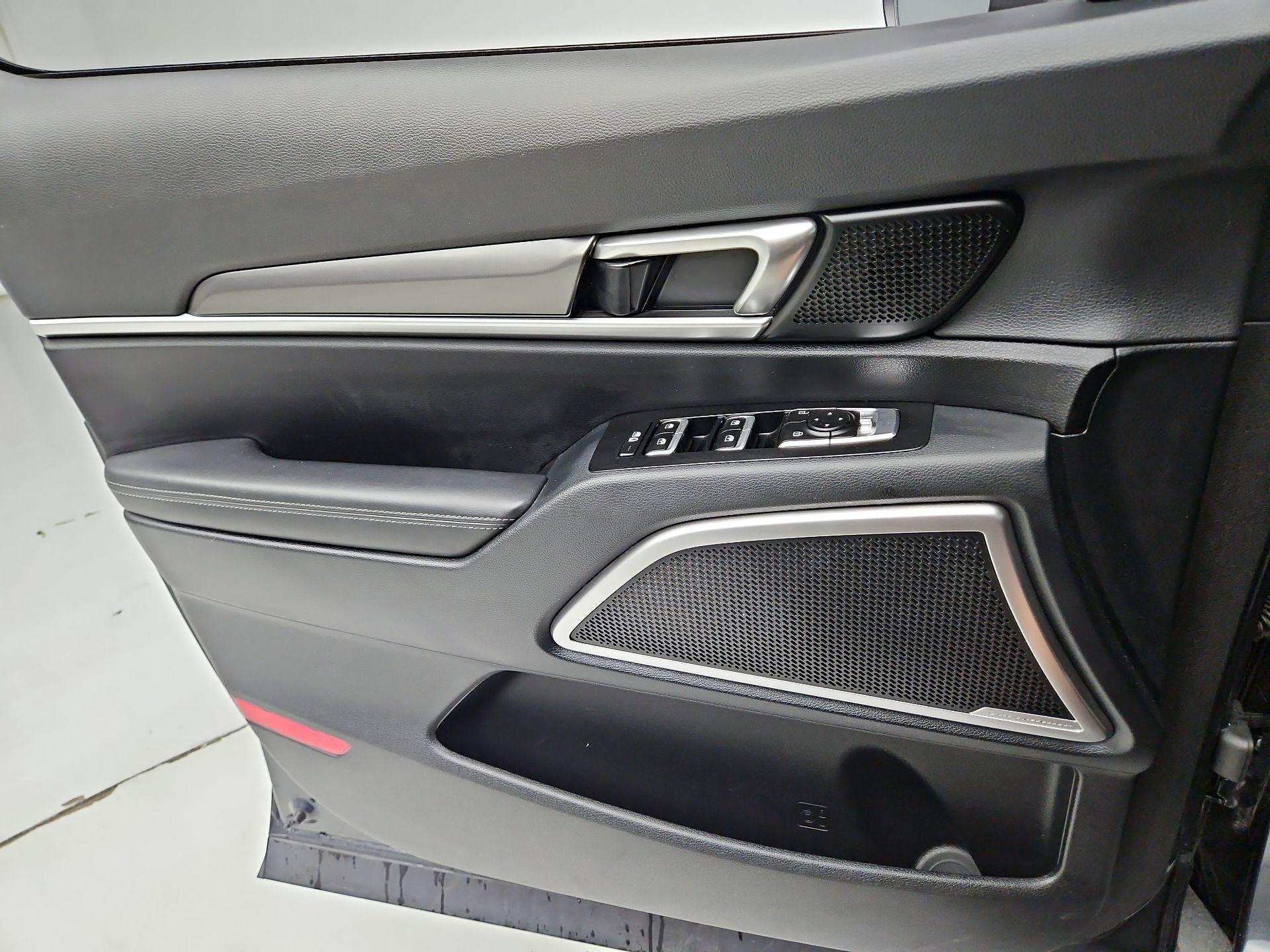 Thumbnail: 2024 Kia Telluride - 12