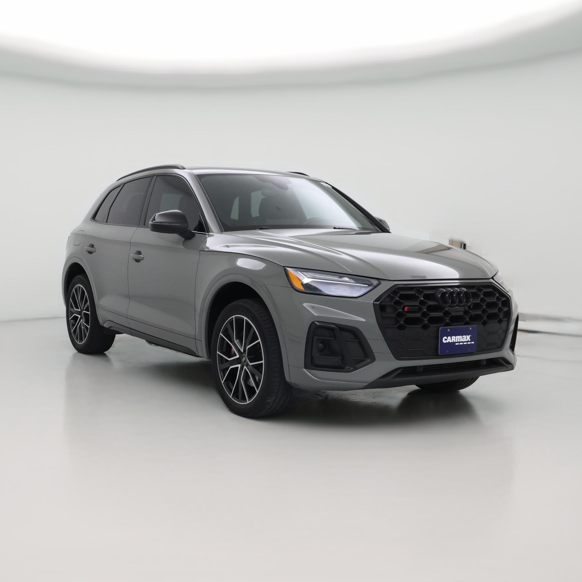 Thumbnail: 2022 Audi SQ5 - 1