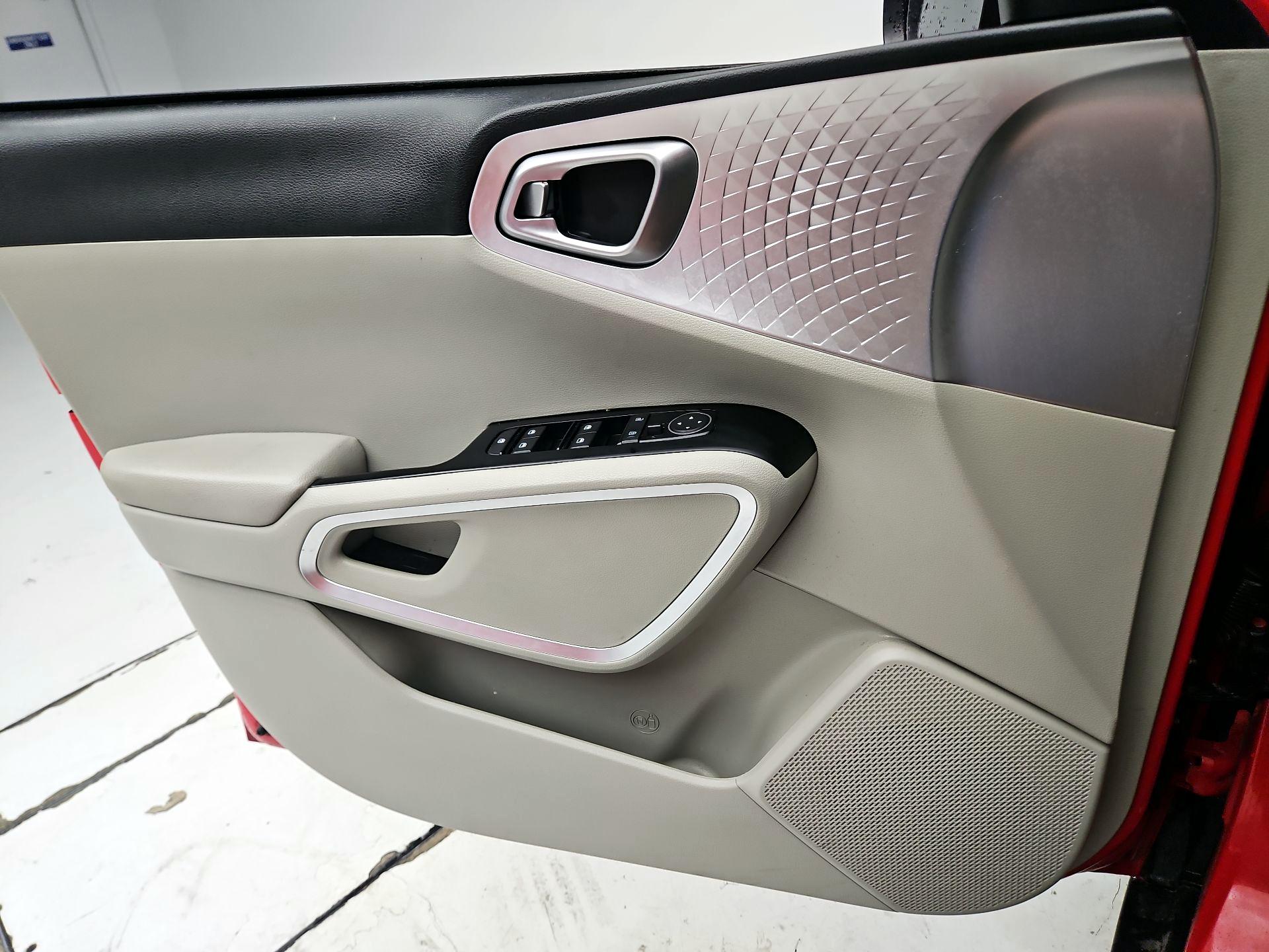 Thumbnail: 2024 Kia Soul - 12