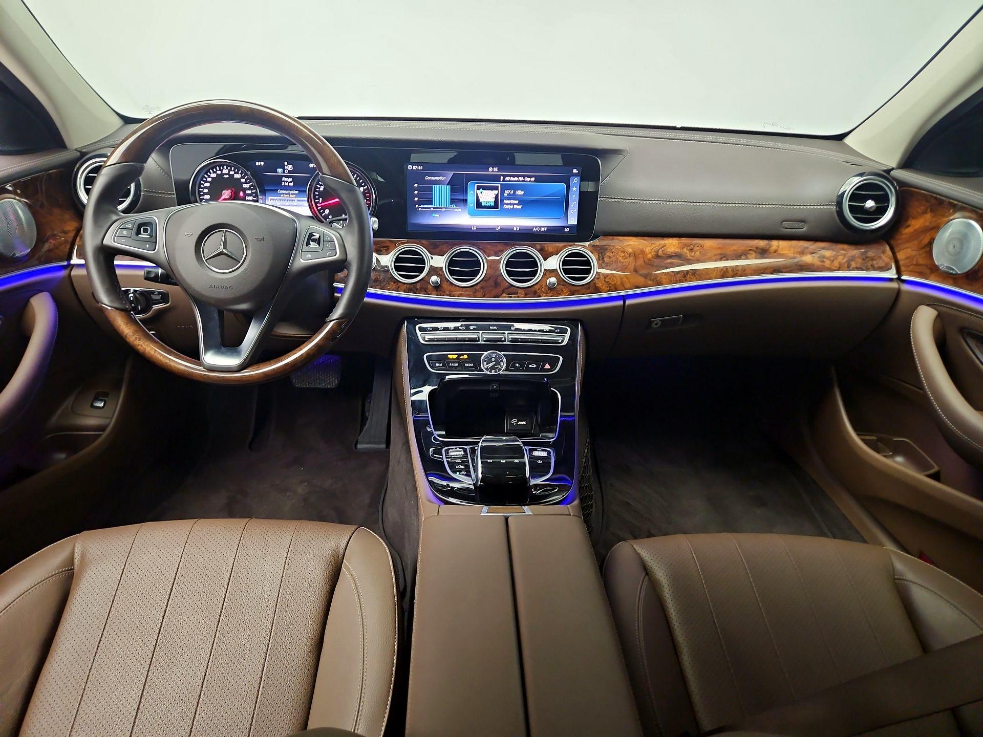 Thumbnail: 2018 Mercedes-Benz E-Class - 9