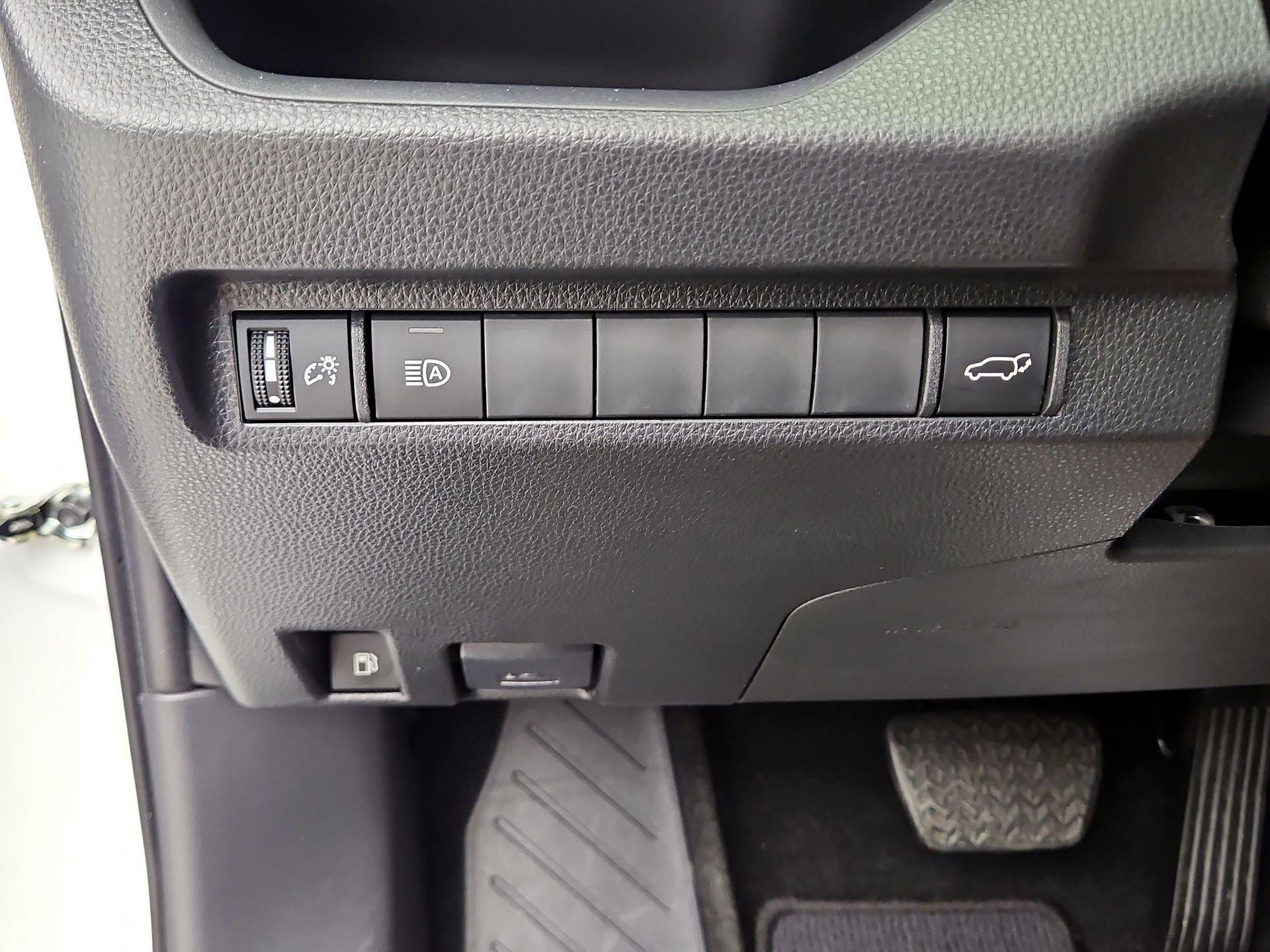 Thumbnail: 2024 Toyota RAV4 - 13