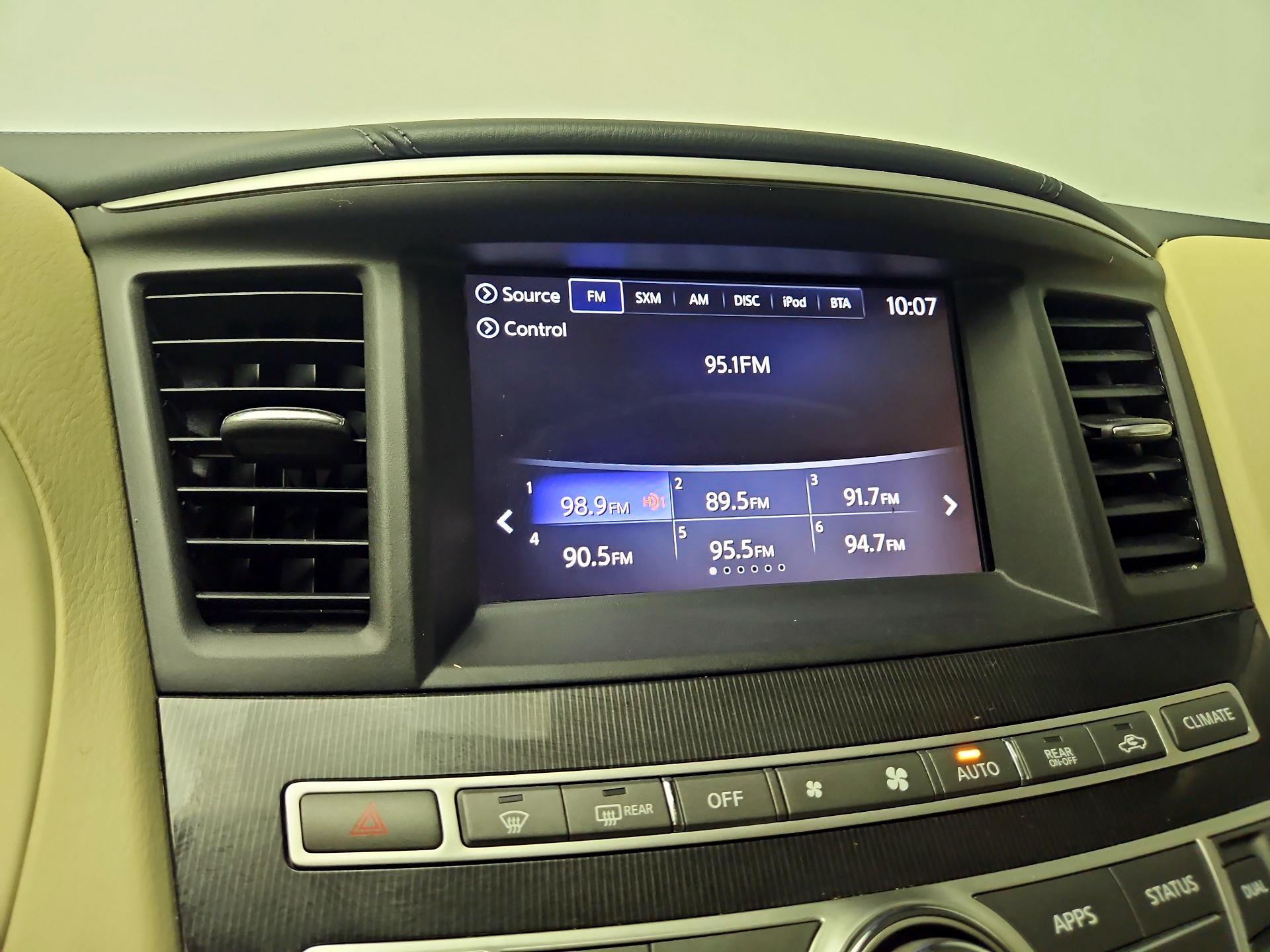 Thumbnail: 2017 INFINITI QX60 - 16