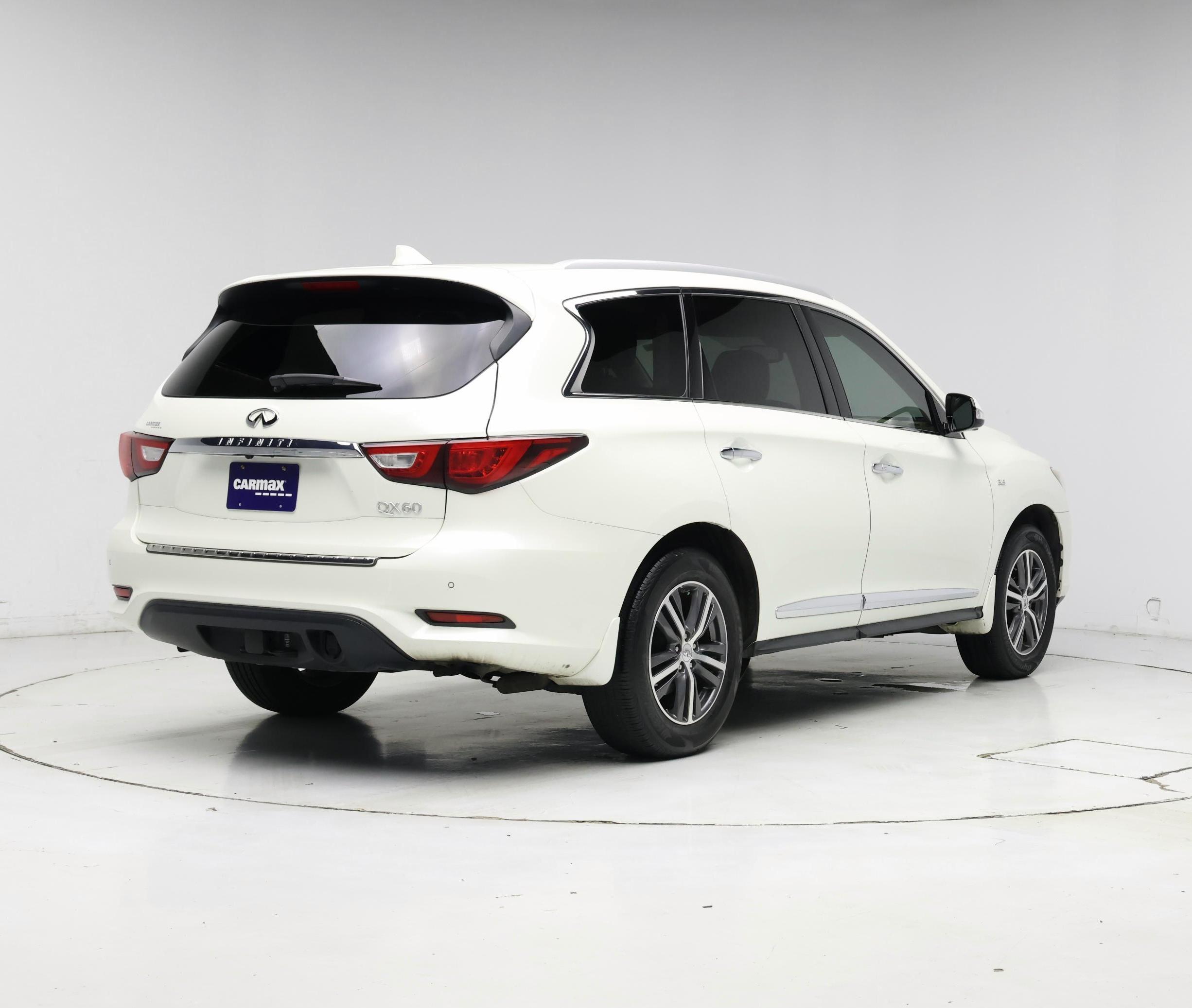 Thumbnail: 2017 INFINITI QX60 - 8
