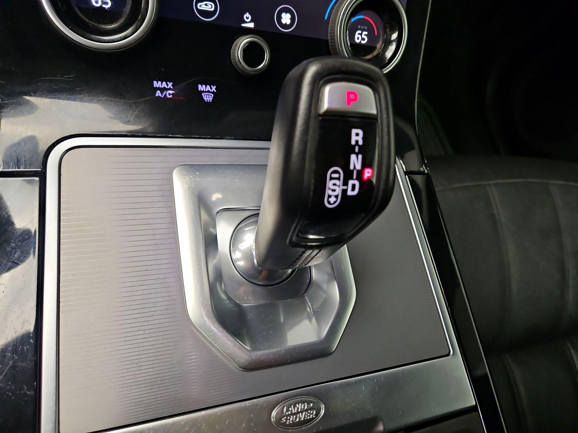 Thumbnail: 2020 Land Rover Range Rover Evoque - 18