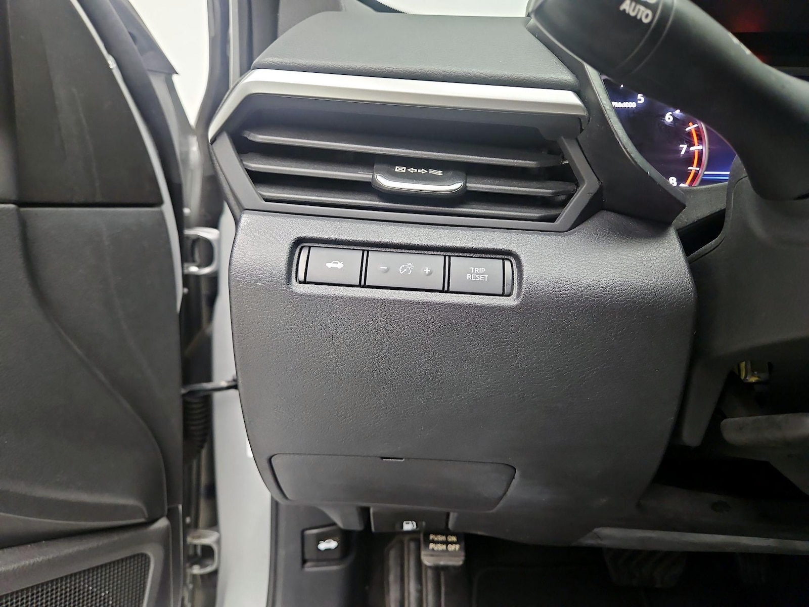 2021 Nissan Altima SV - Photo 14