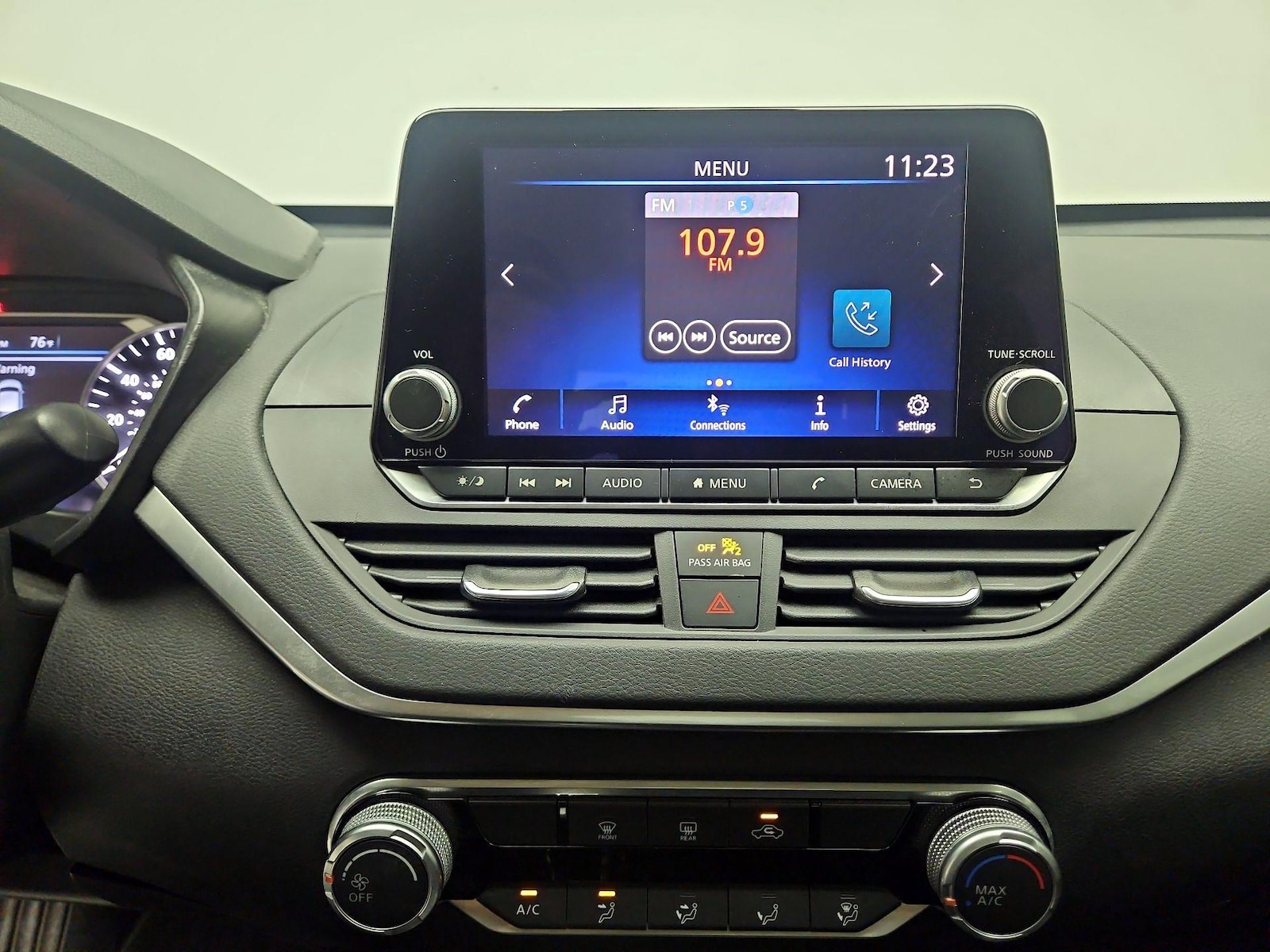 2021 Nissan Altima SV - Photo 16
