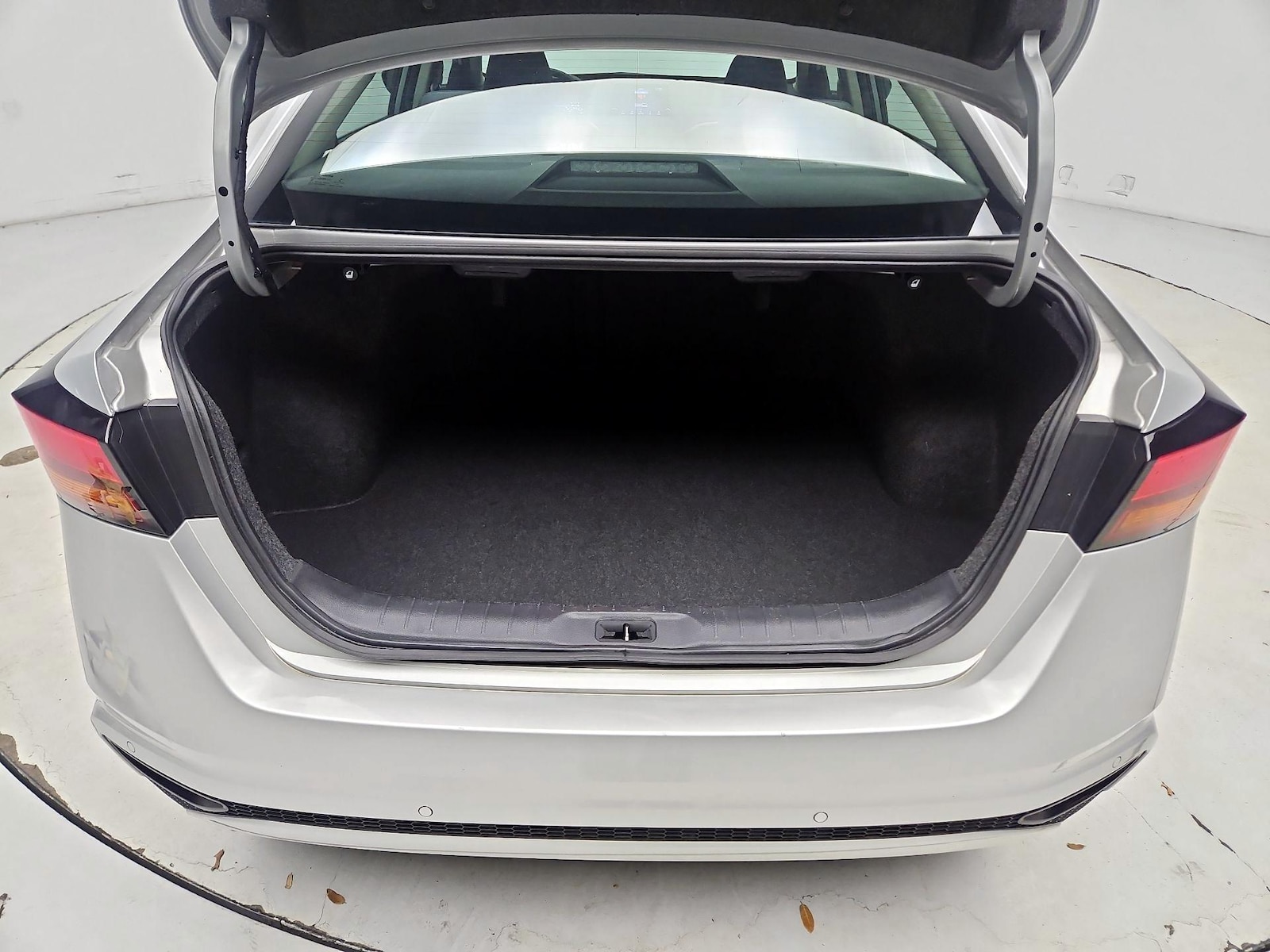 2021 Nissan Altima SV - Photo 21