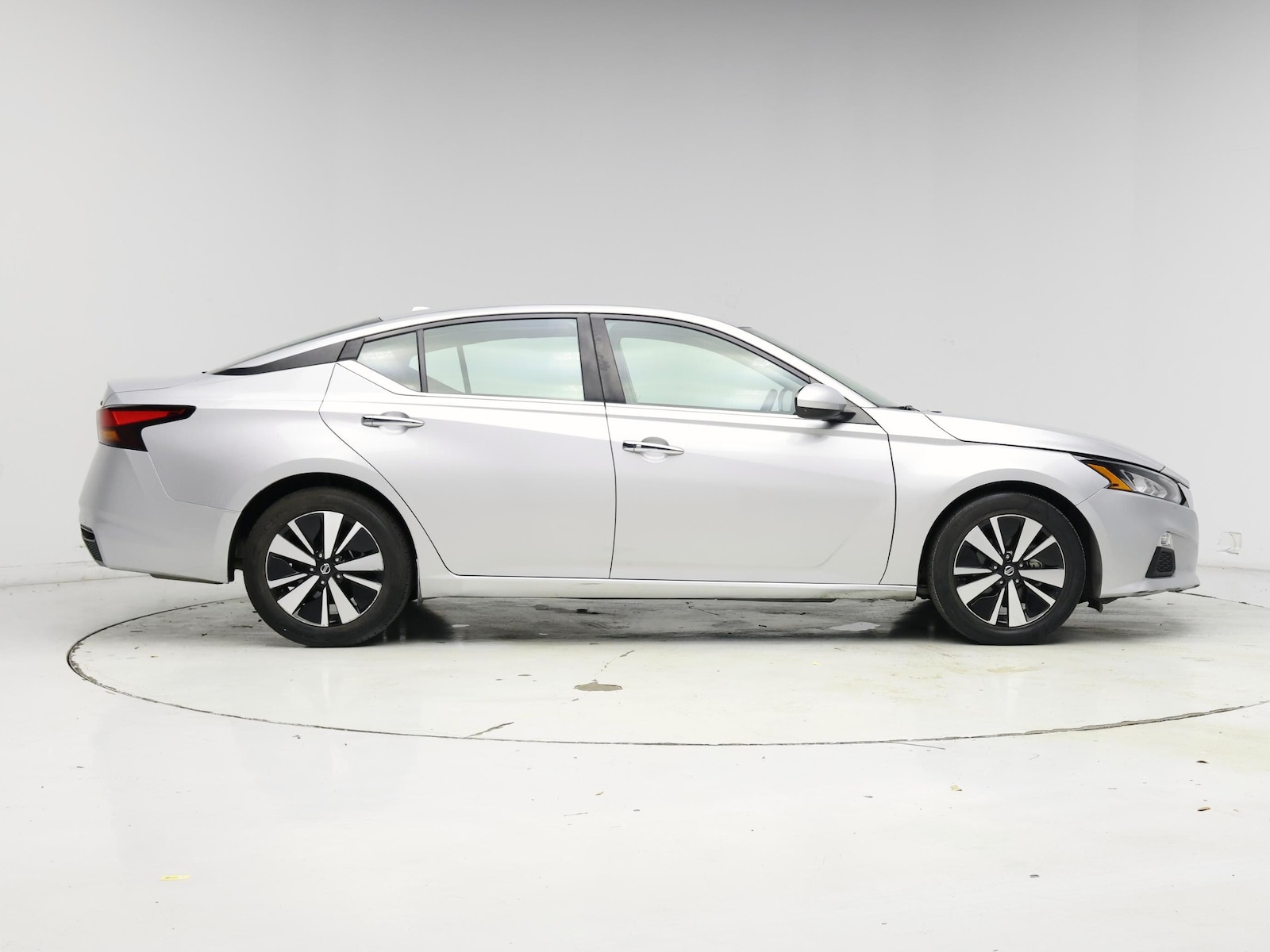 2021 Nissan Altima SV - Photo 8
