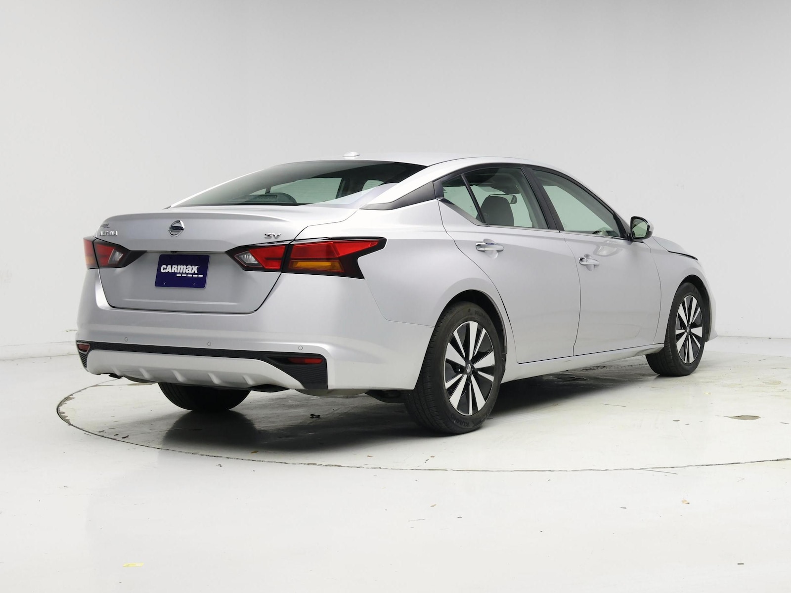 2021 Nissan Altima SV - Photo 9