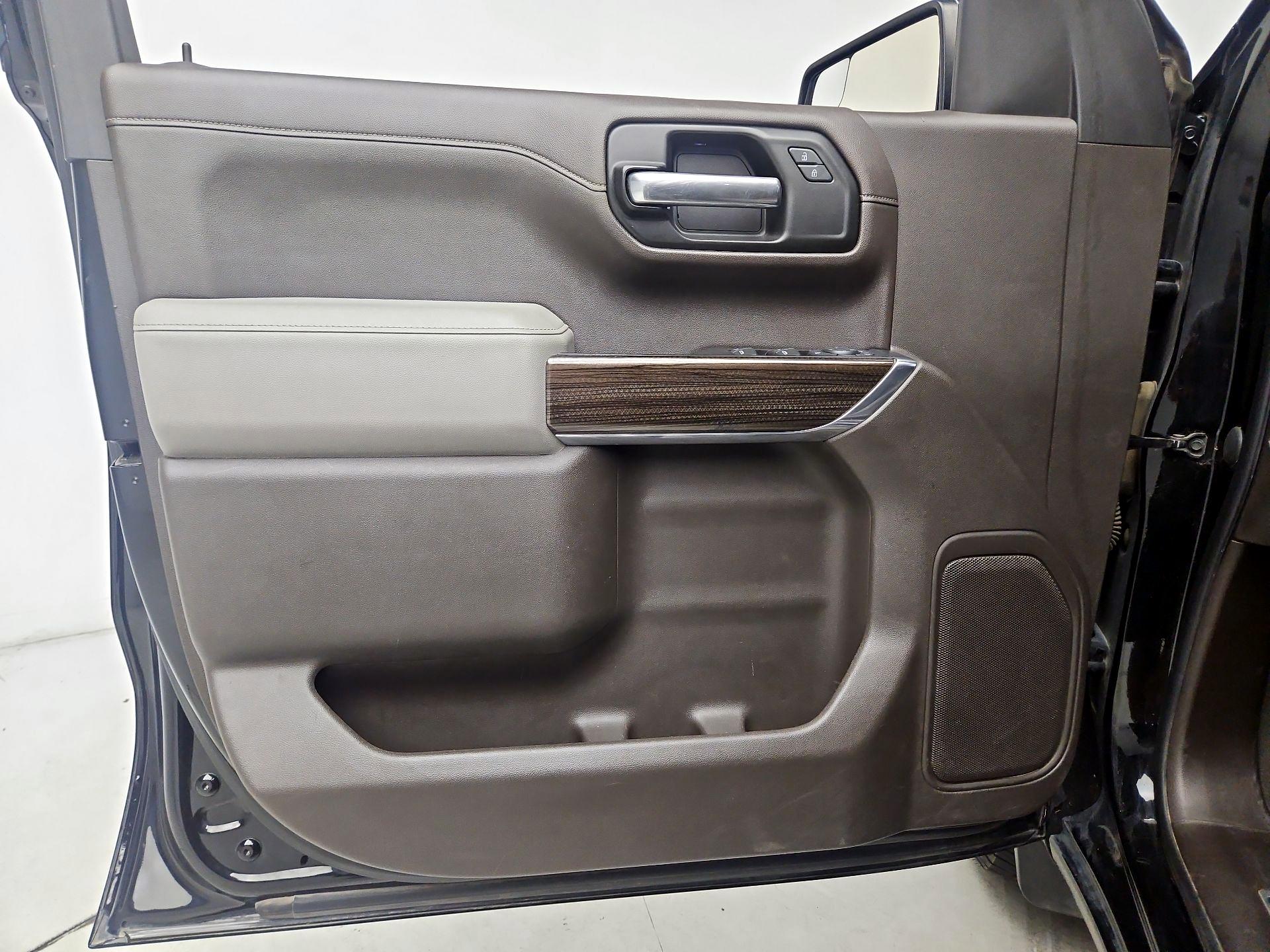 Thumbnail: 2019 Chevrolet Silverado 1500 - 12