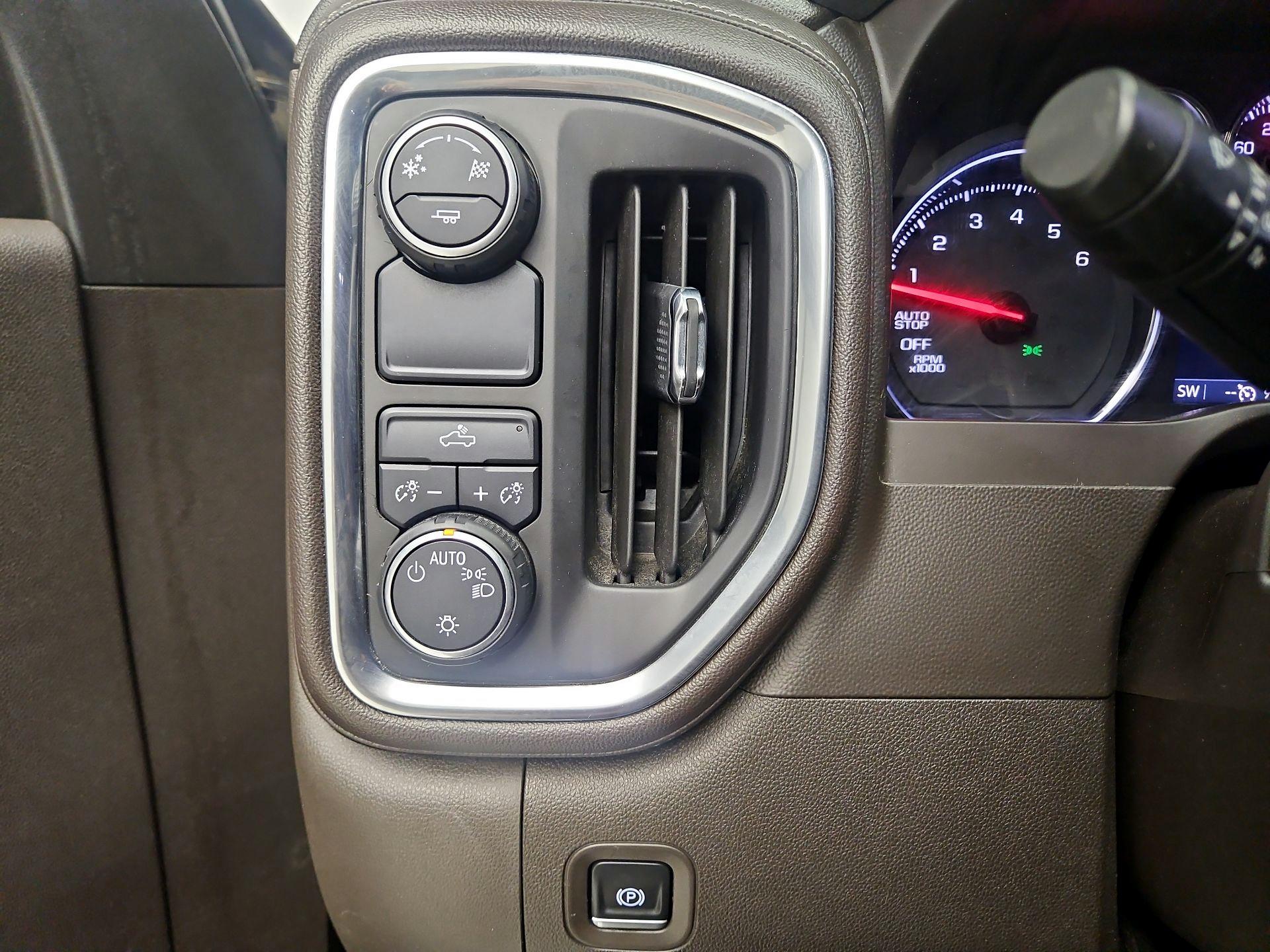 Thumbnail: 2019 Chevrolet Silverado 1500 - 13