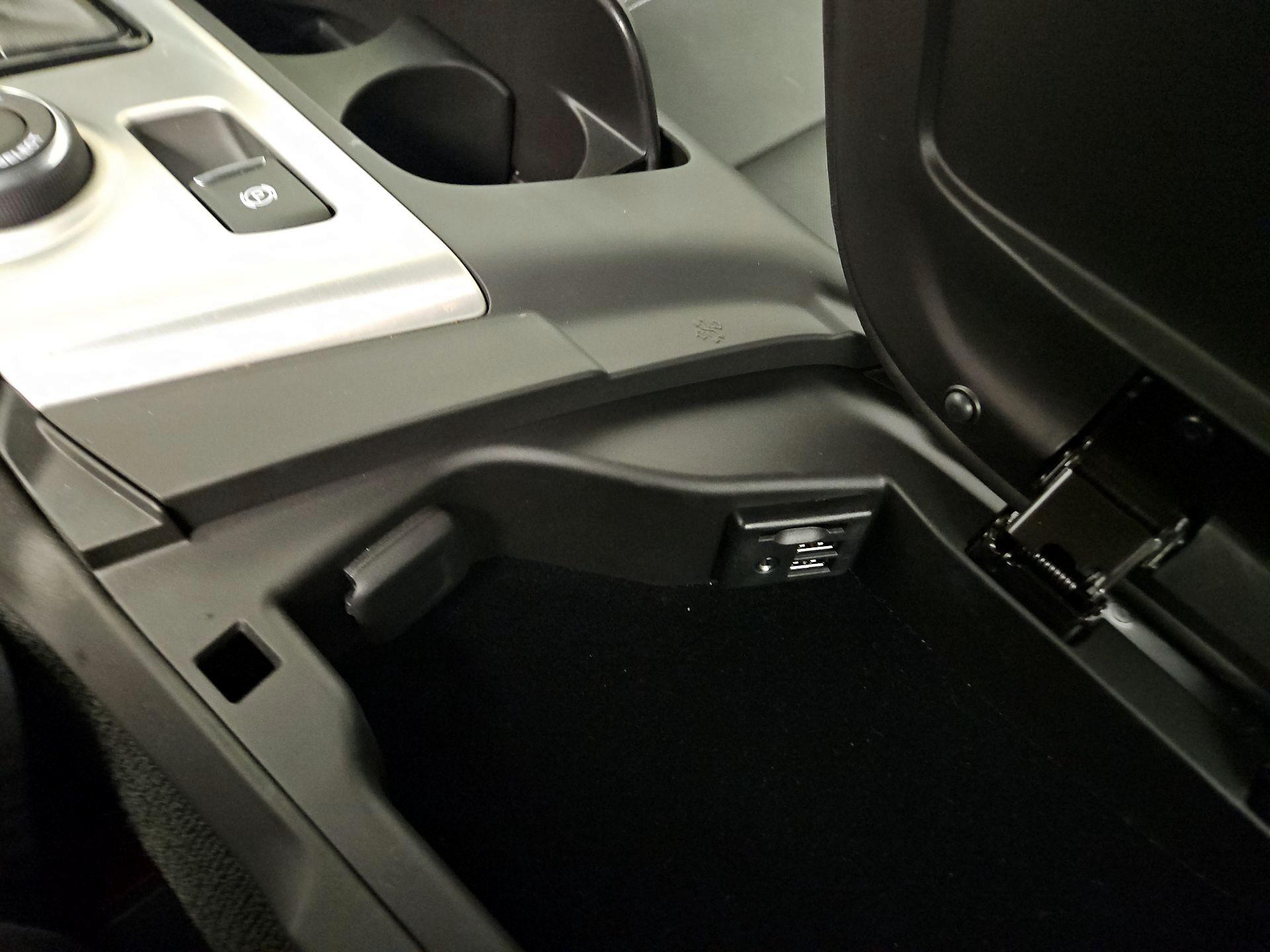 Thumbnail: 2015 Chevrolet Corvette - 18