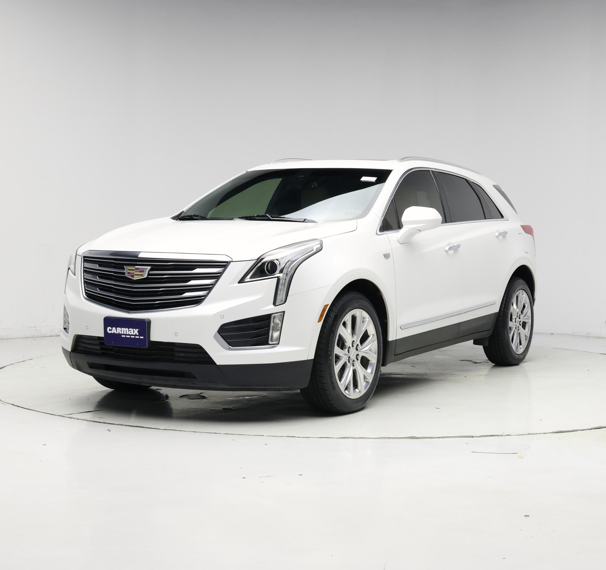 Thumbnail: 2017 Cadillac XT5 - 4
