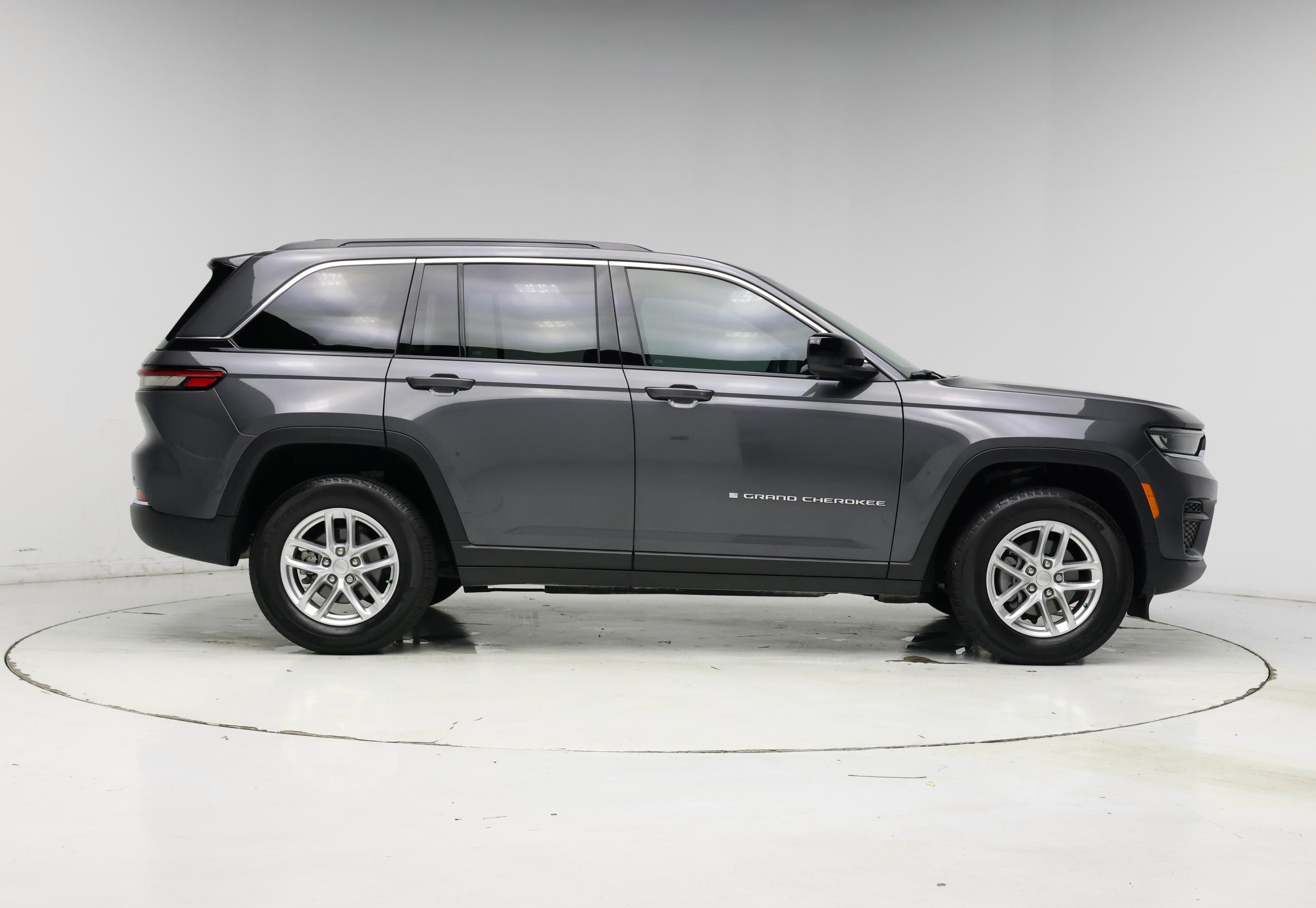 Thumbnail: 2025 Jeep Grand Cherokee - 7