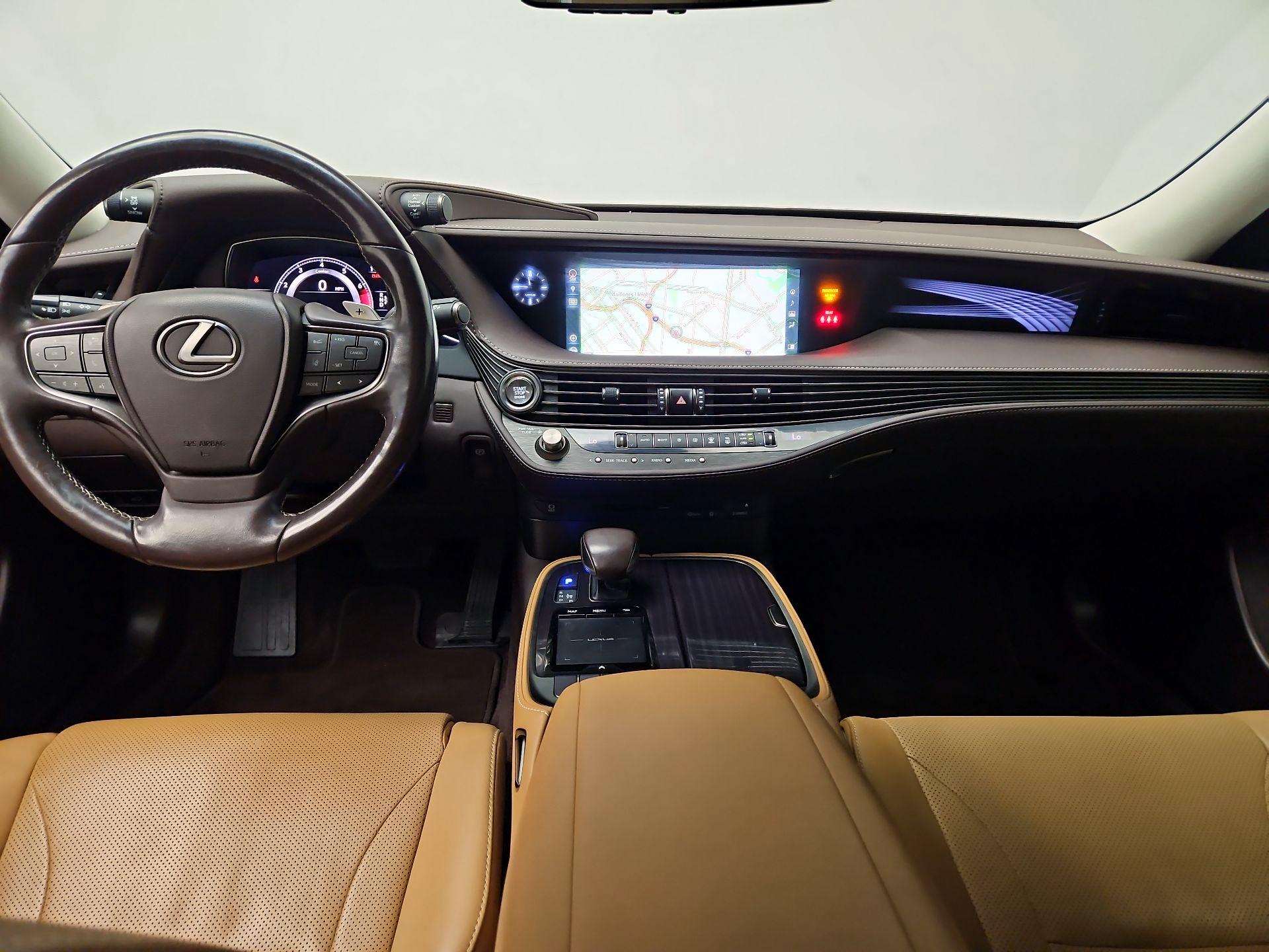 Thumbnail: 2019 Lexus LS - 9