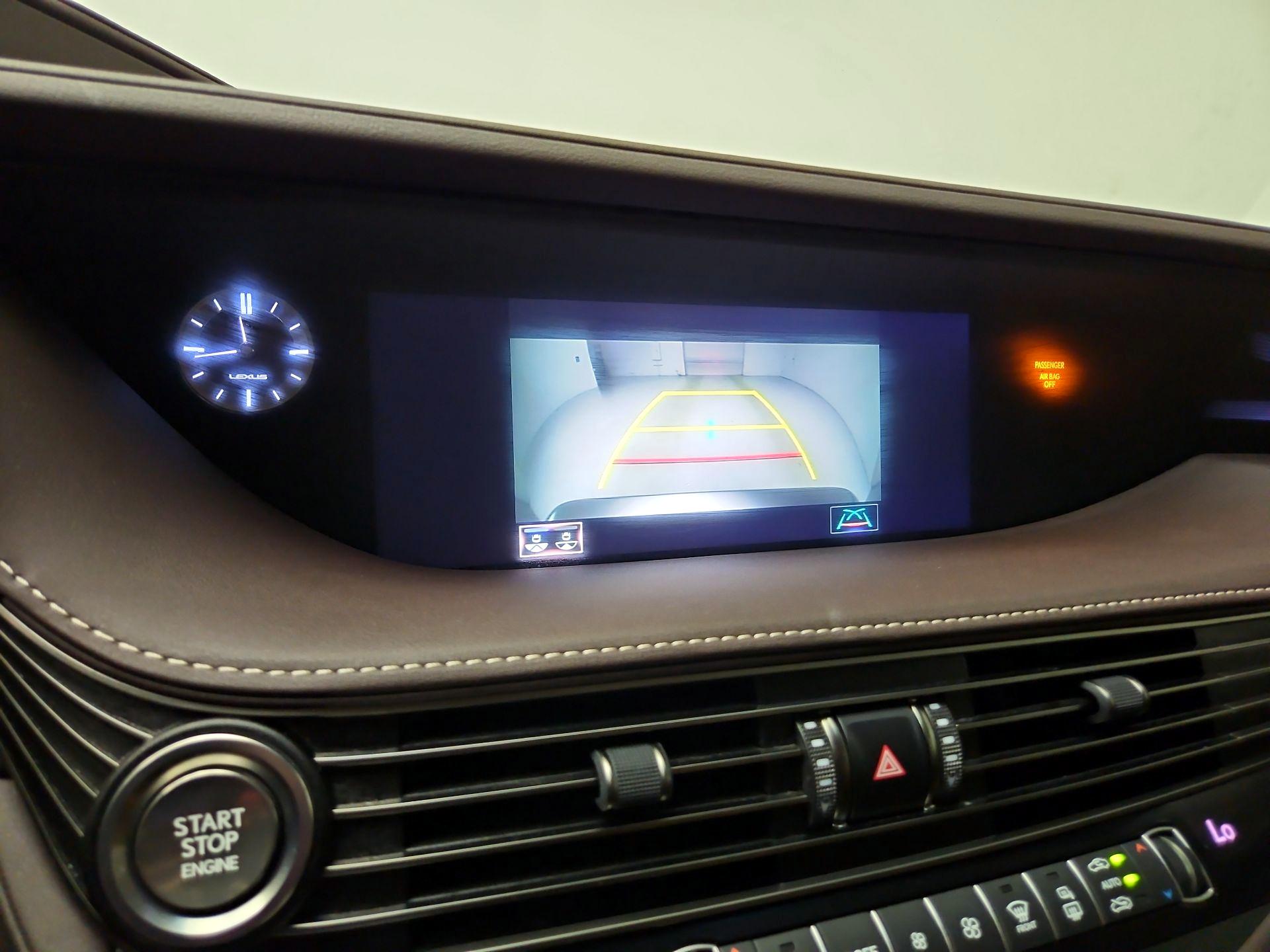 Thumbnail: 2019 Lexus LS - 15