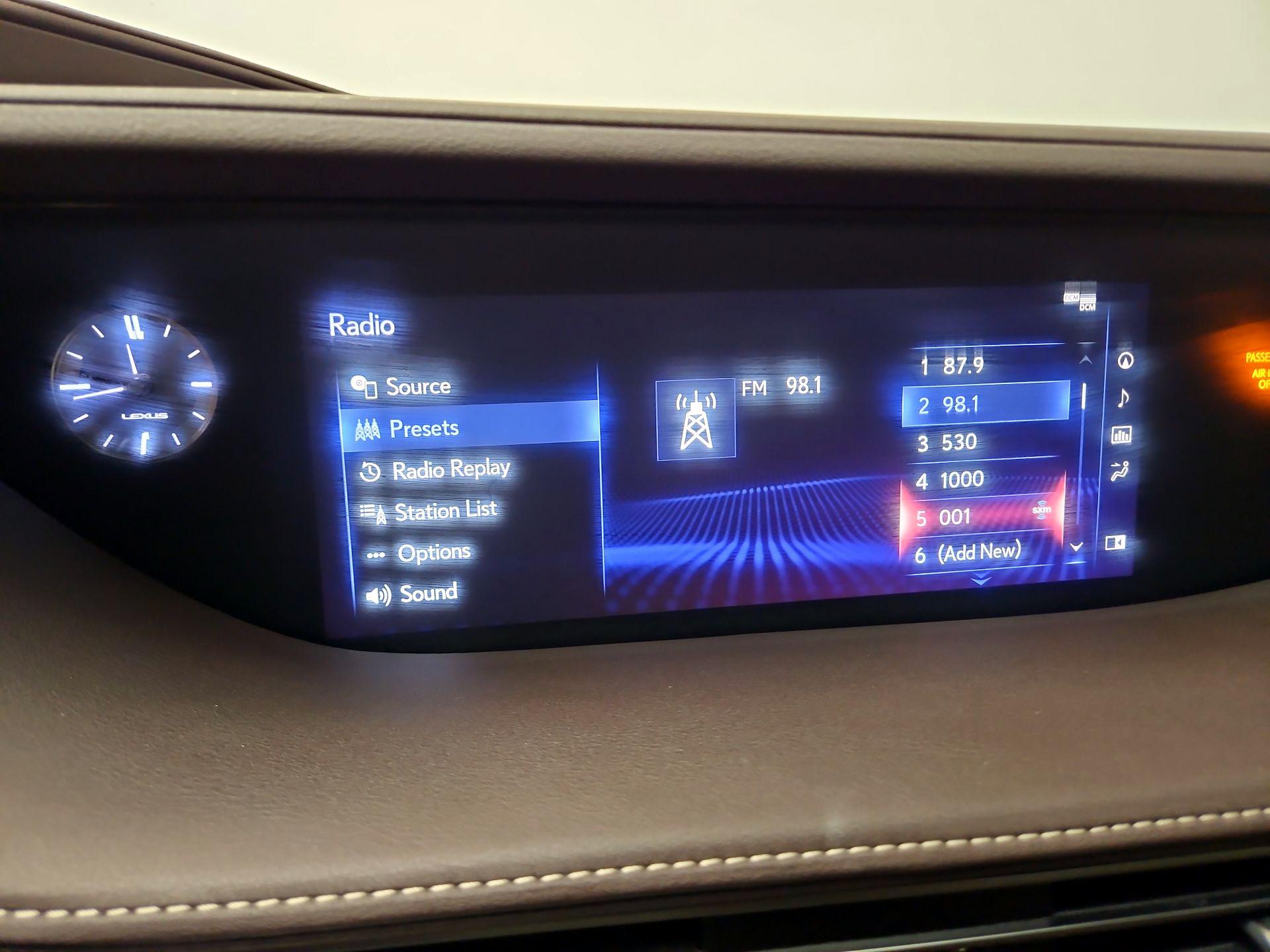 Thumbnail: 2019 Lexus LS - 16