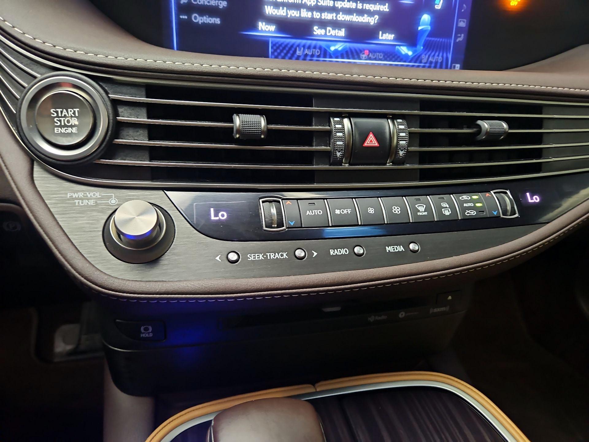 Thumbnail: 2019 Lexus LS - 17