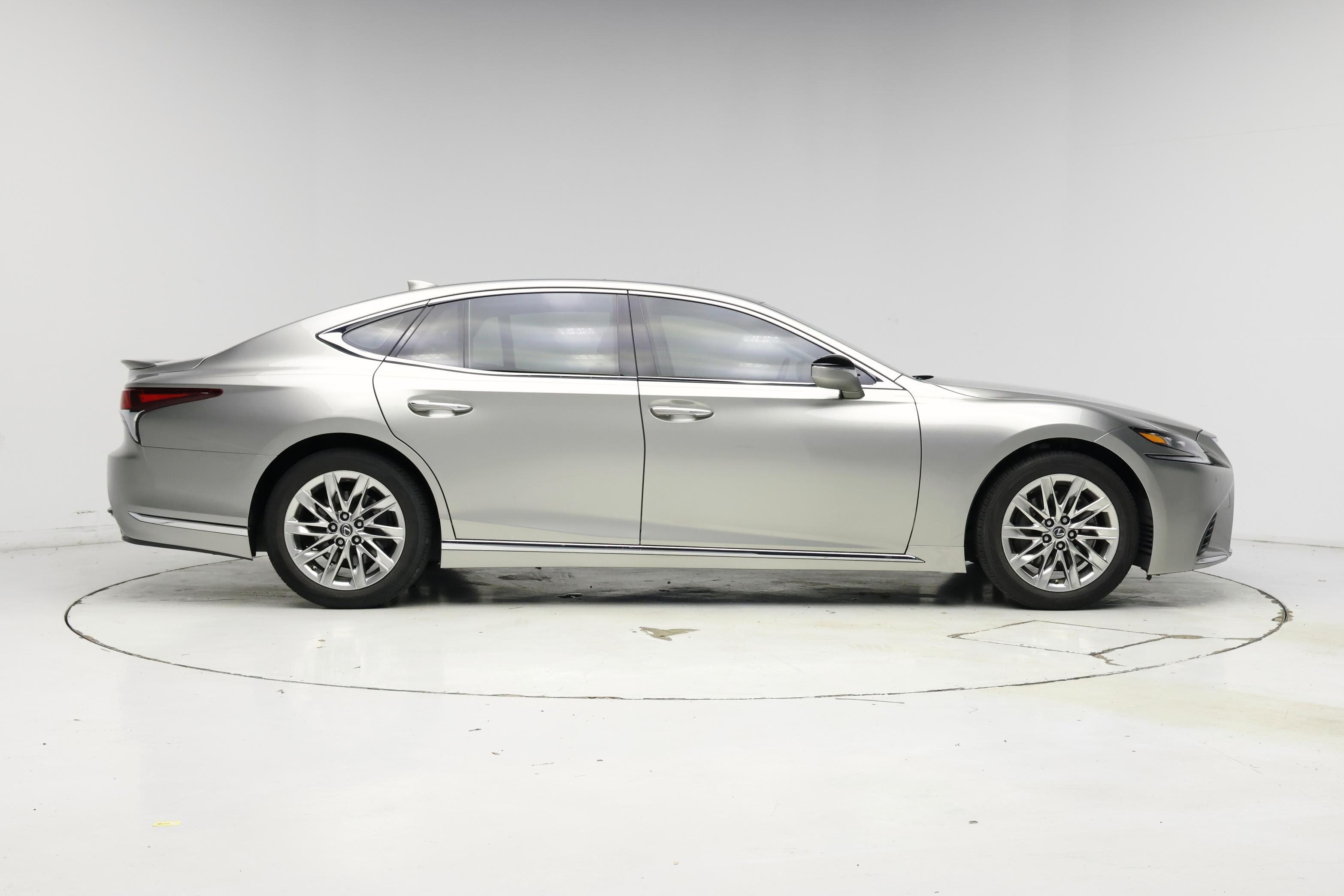 Thumbnail: 2019 Lexus LS - 7