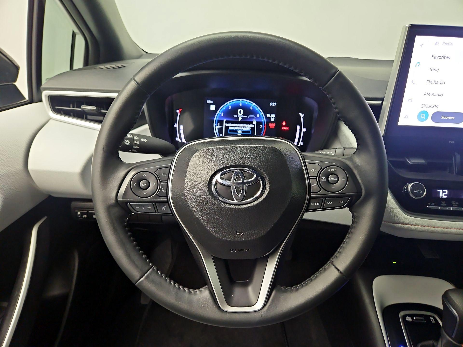 Thumbnail: 2025 Toyota Corolla - 10