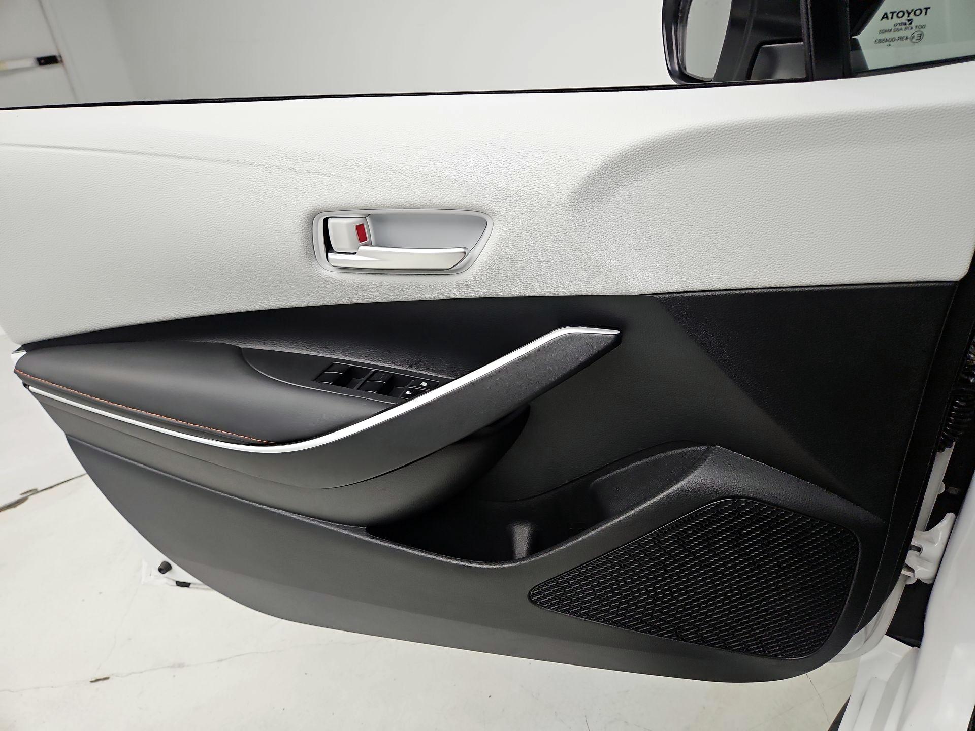 Thumbnail: 2025 Toyota Corolla - 12