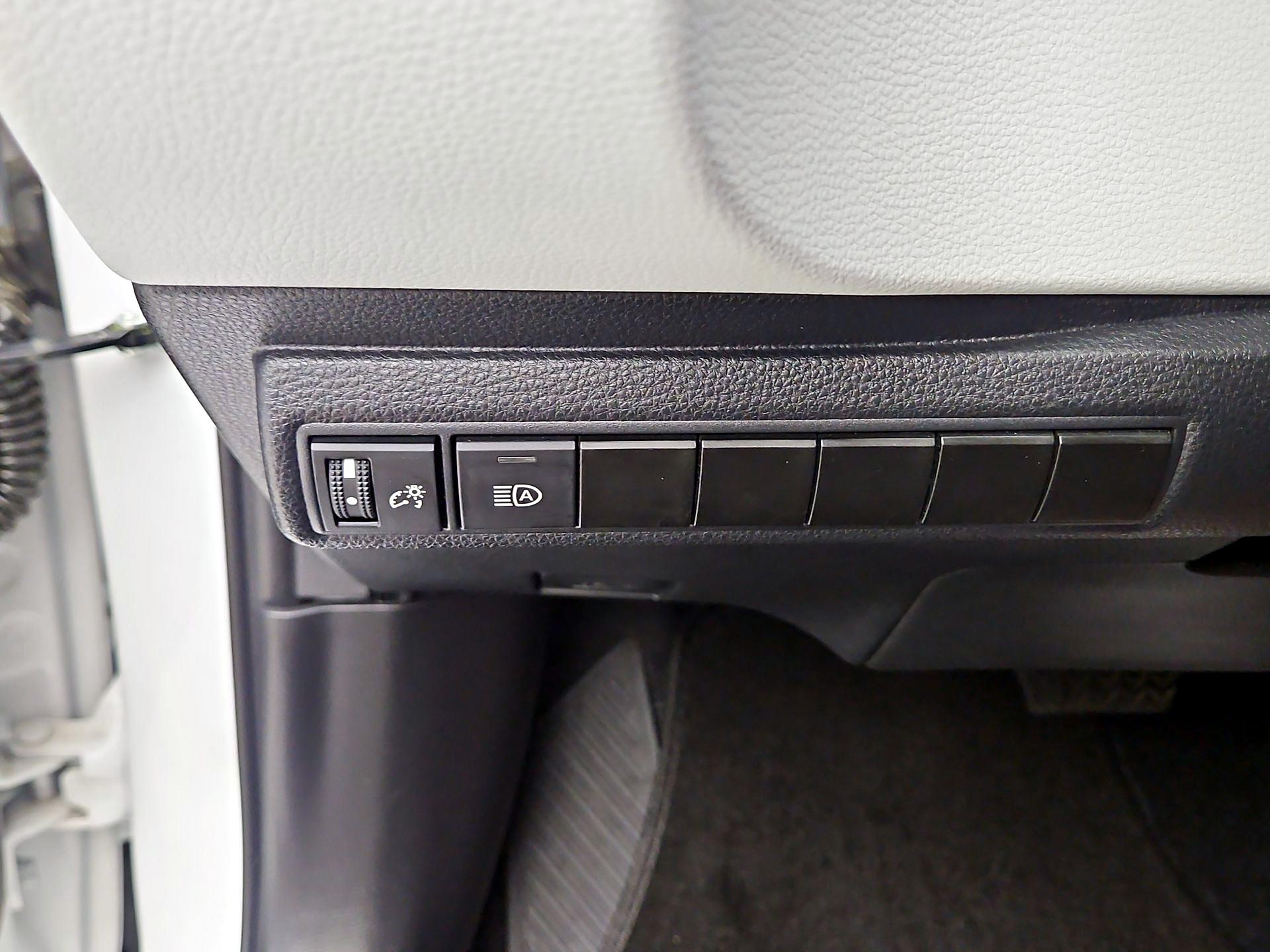 Thumbnail: 2025 Toyota Corolla - 13