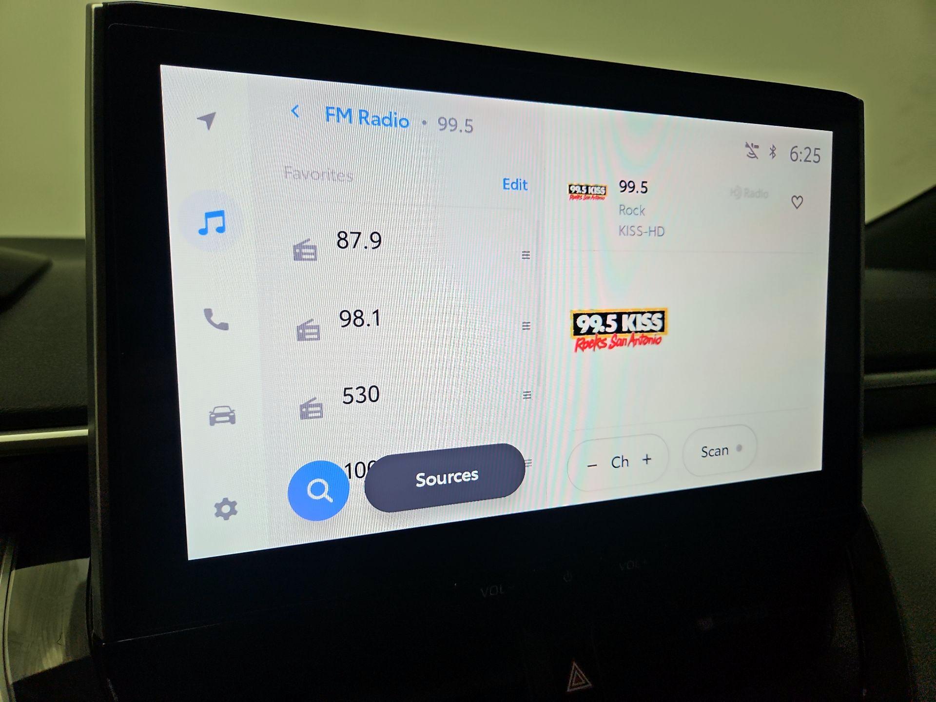 Thumbnail: 2025 Toyota Corolla - 15