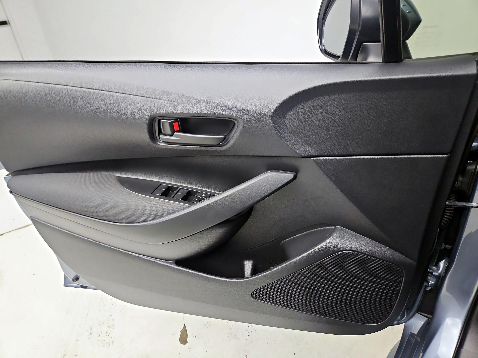 Thumbnail: 2025 Toyota Corolla - 12