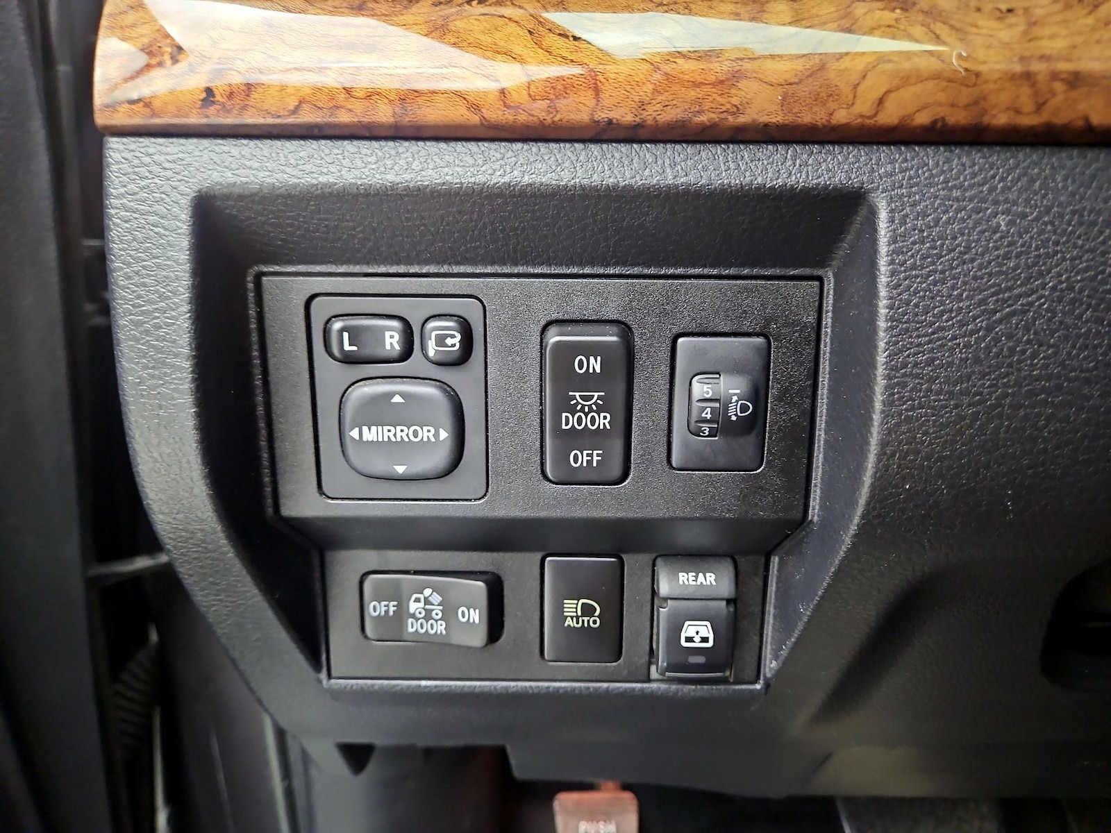 2018 Toyota Tundra 1794 Edition - Photo 14
