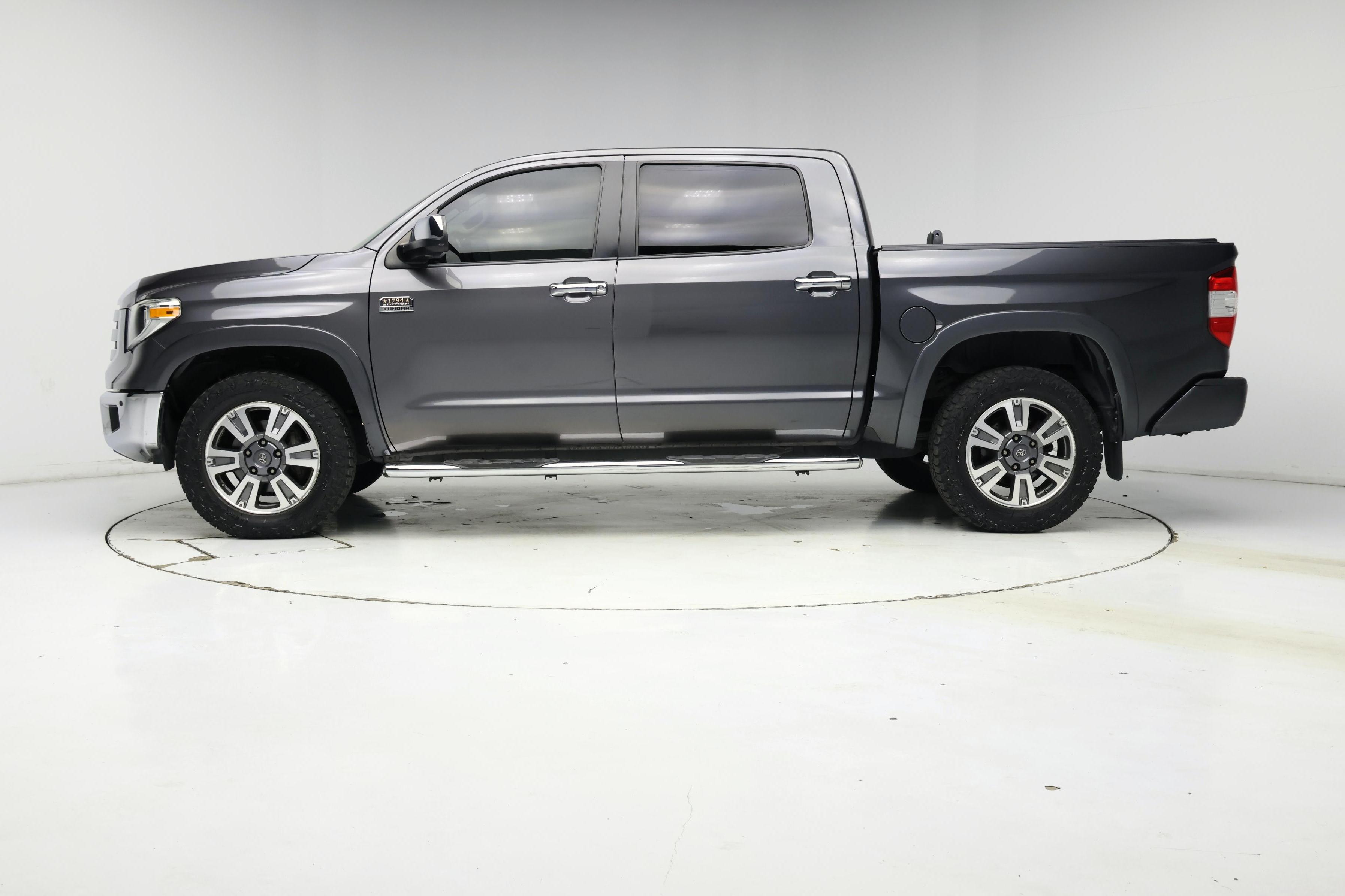 Thumbnail: 2018 Toyota Tundra - 3
