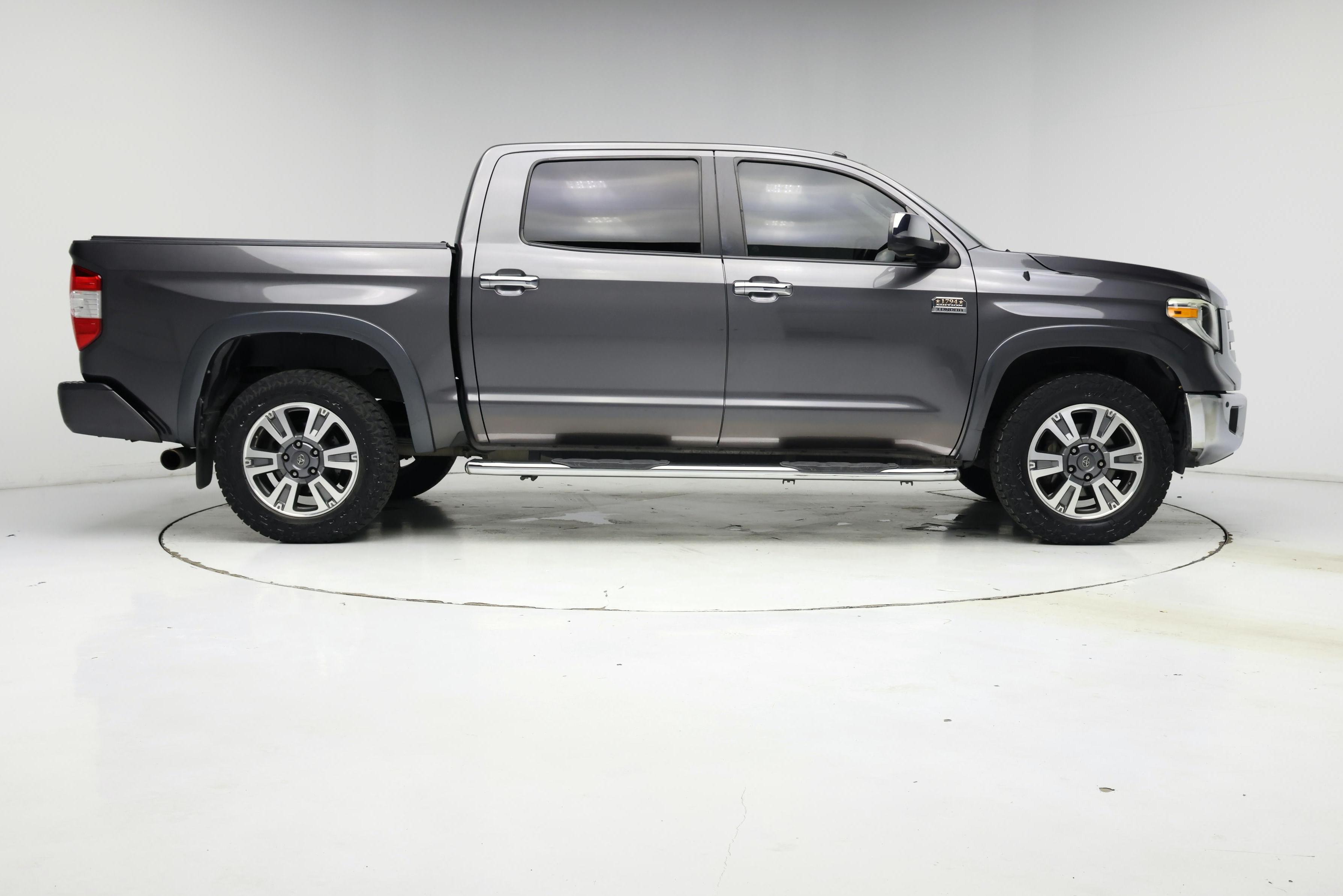 Thumbnail: 2018 Toyota Tundra - 7