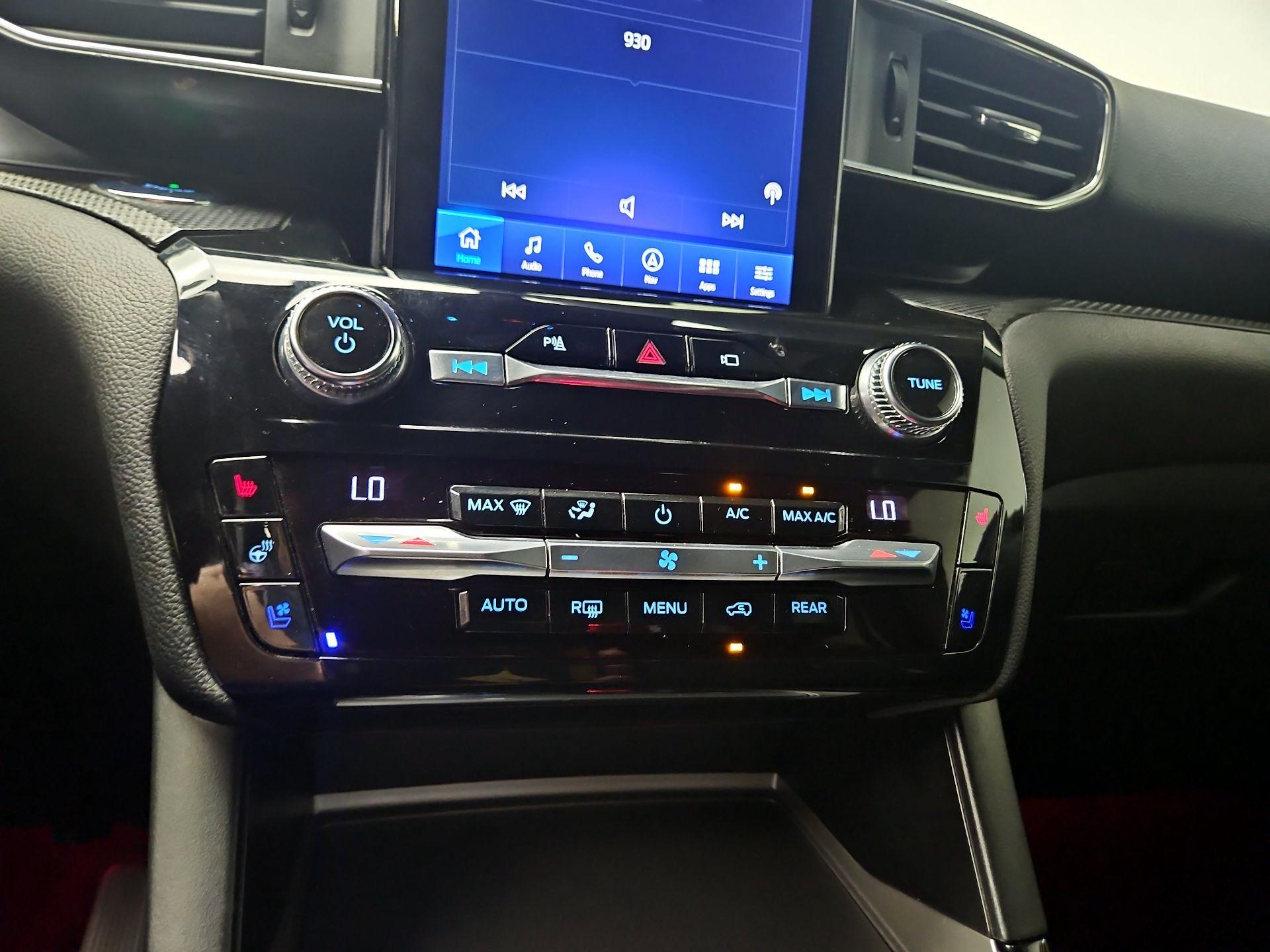 Thumbnail: 2021 Ford Explorer - 17
