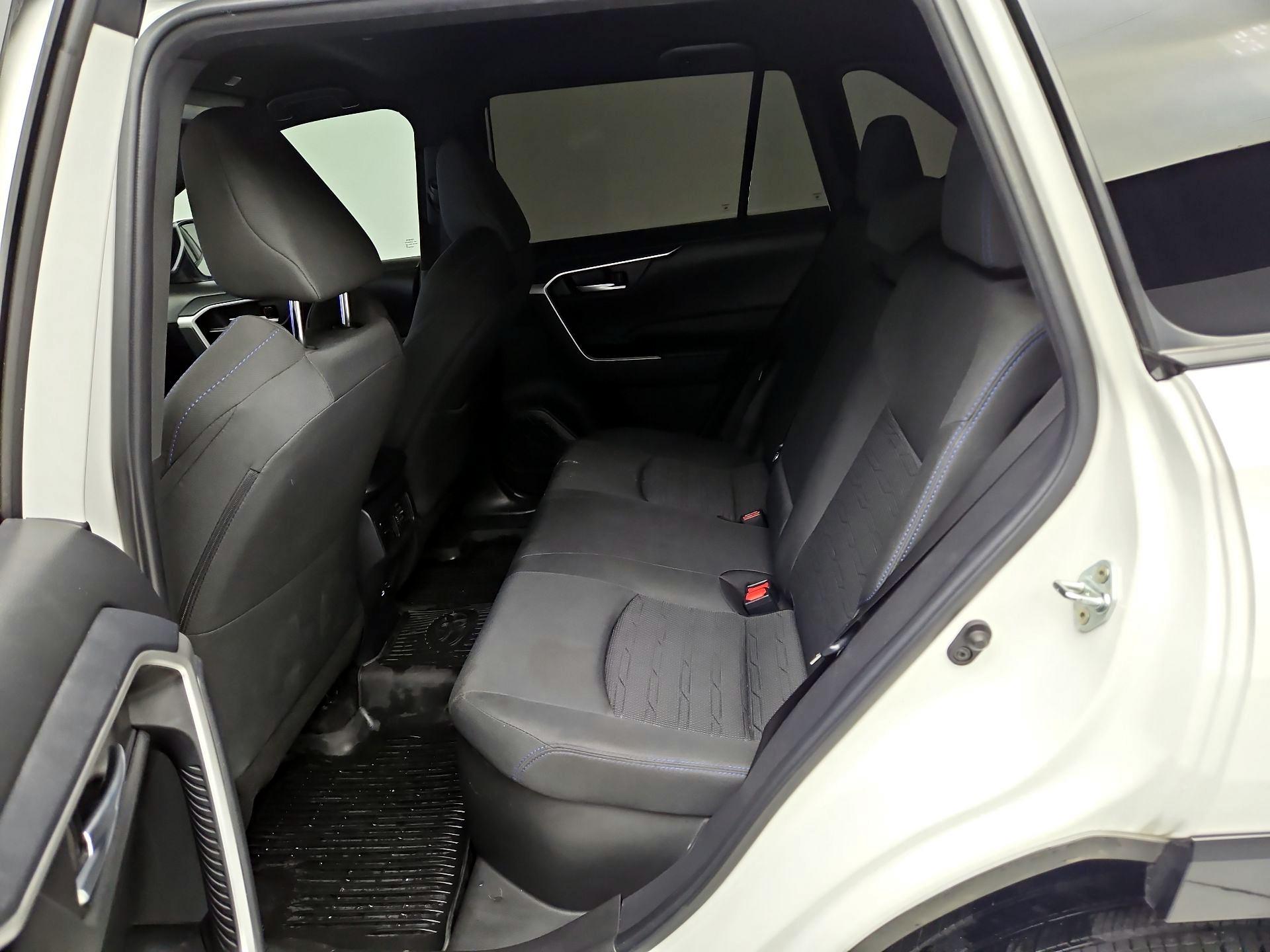 Thumbnail: 2024 Toyota RAV4 - 19