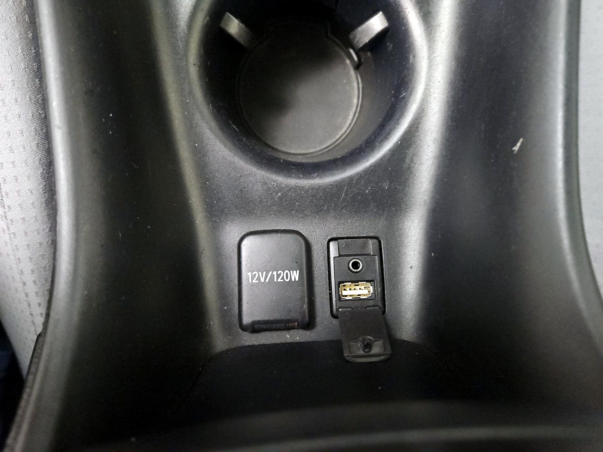 Thumbnail: 2017 Toyota Prius - 18