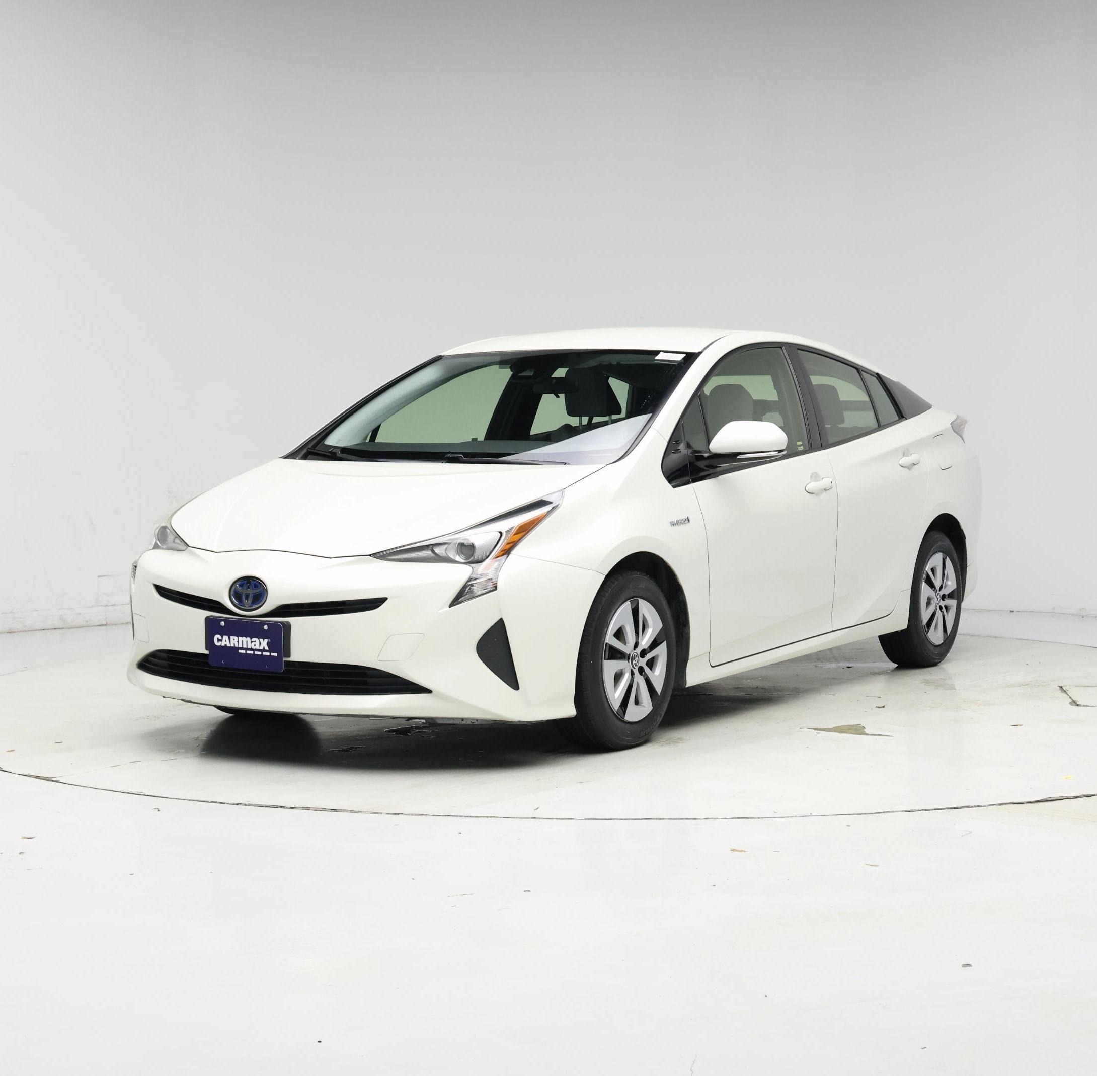 Thumbnail: 2017 Toyota Prius - 4