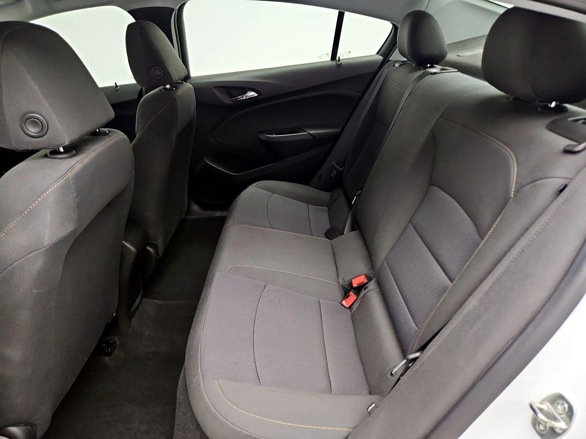Thumbnail: 2019 Chevrolet Cruze - 19