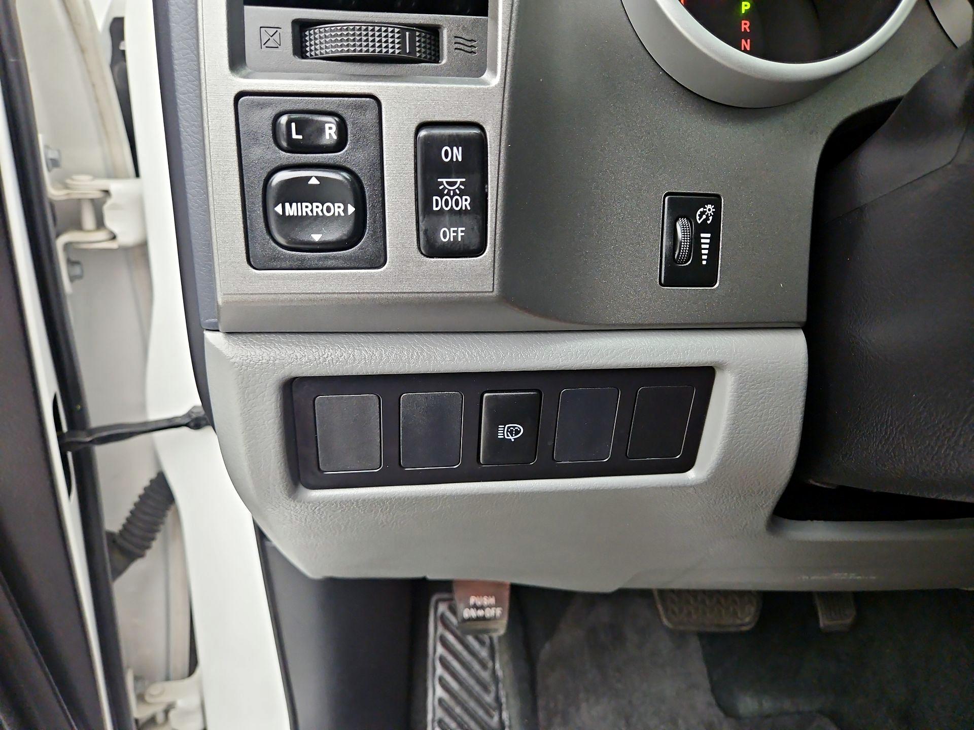 Thumbnail: 2017 Toyota Sequoia - 13