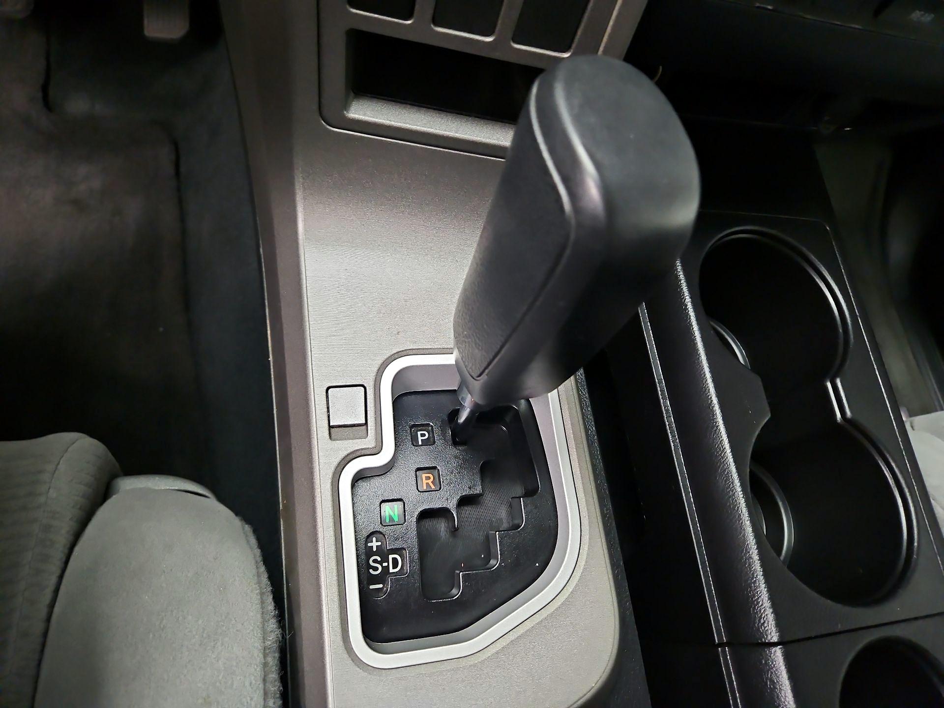 Thumbnail: 2017 Toyota Sequoia - 17