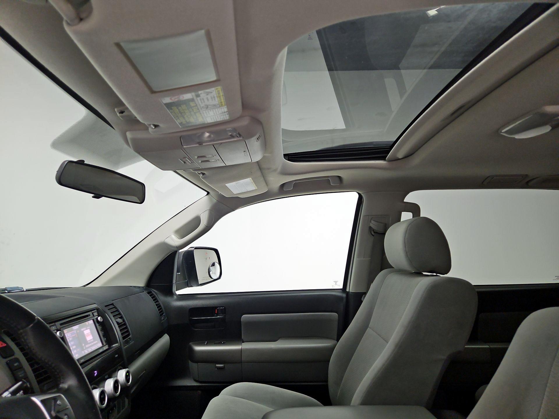 Thumbnail: 2017 Toyota Sequoia - 19