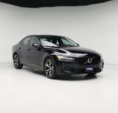 2024 Volvo S60 B5 Core Dark Theme