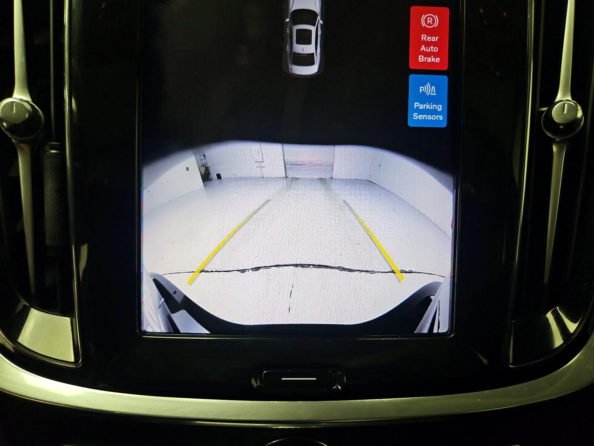 Thumbnail: 2024 Volvo S60 - 15