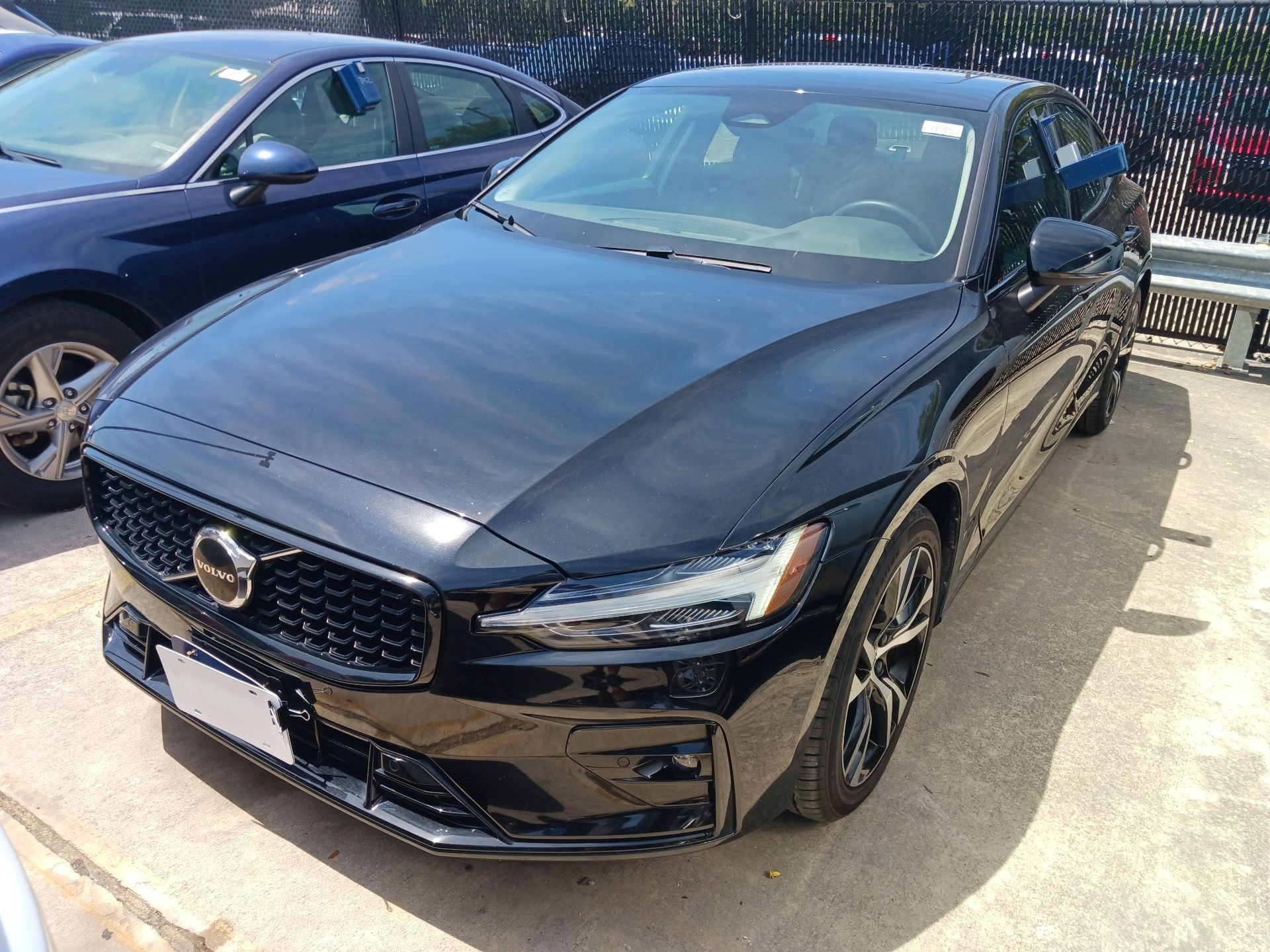 Thumbnail: 2024 Volvo S60 - 2