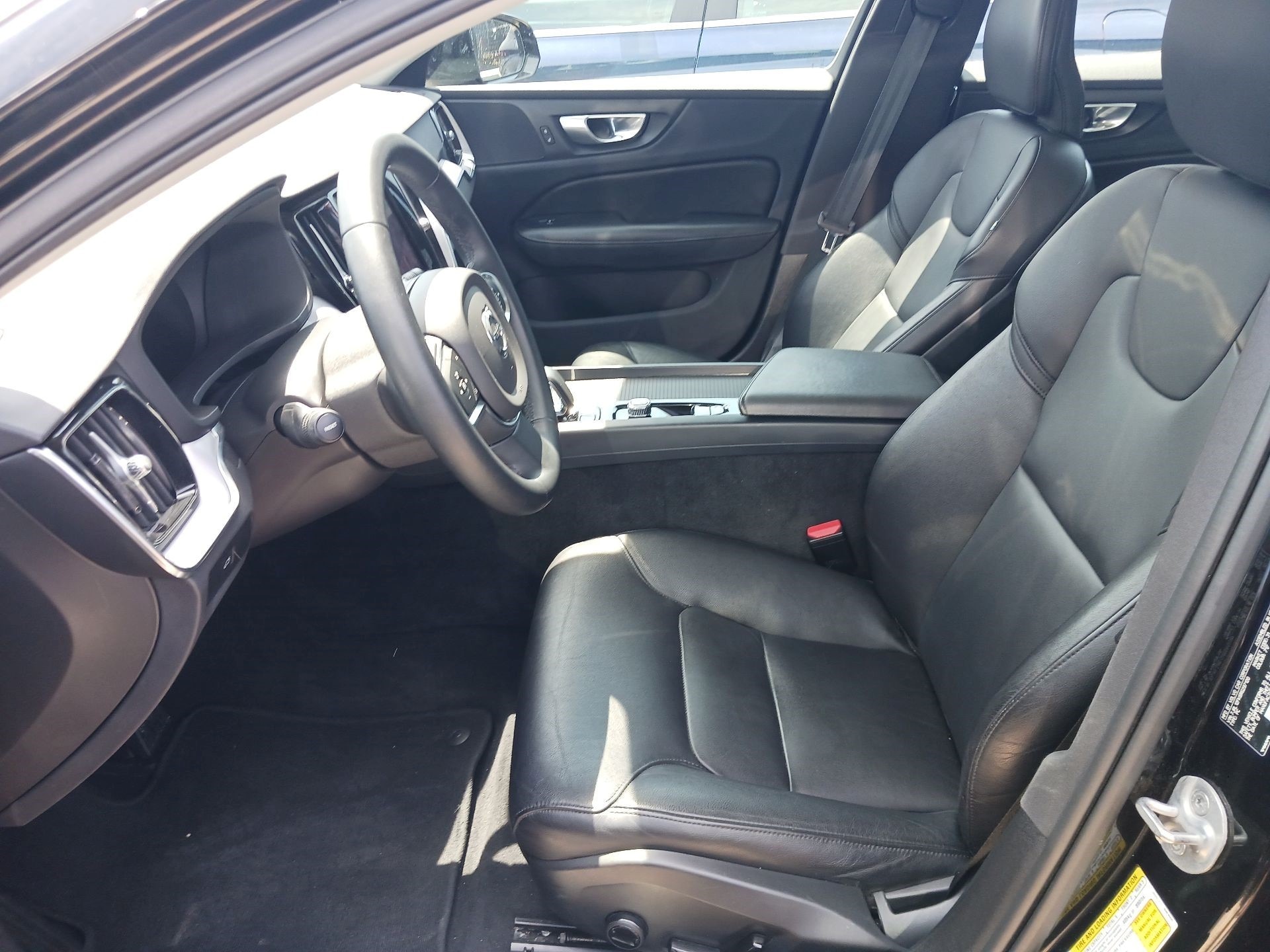 Thumbnail: 2024 Volvo S60 - 7